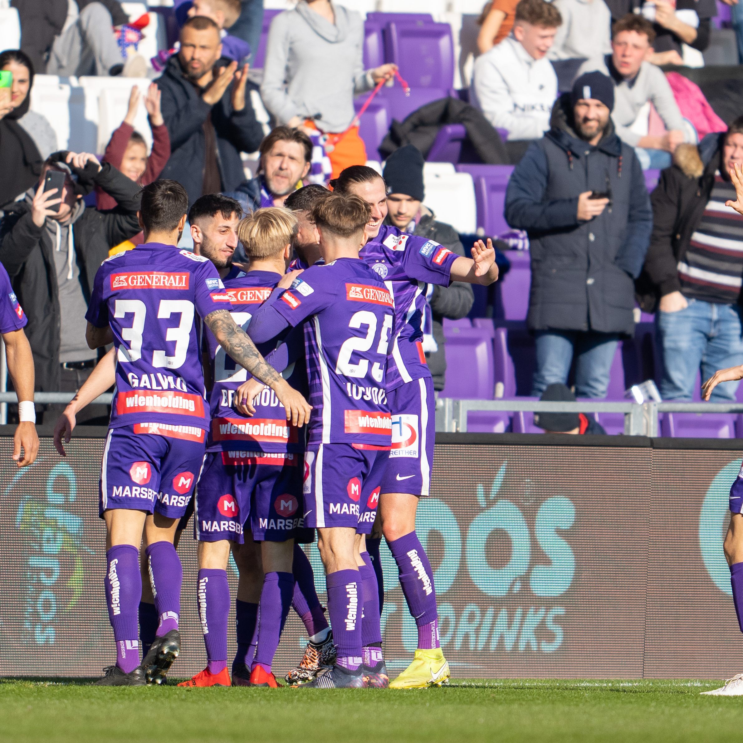 2:1 über WAC als idealer Meistergruppenstart für Austria.