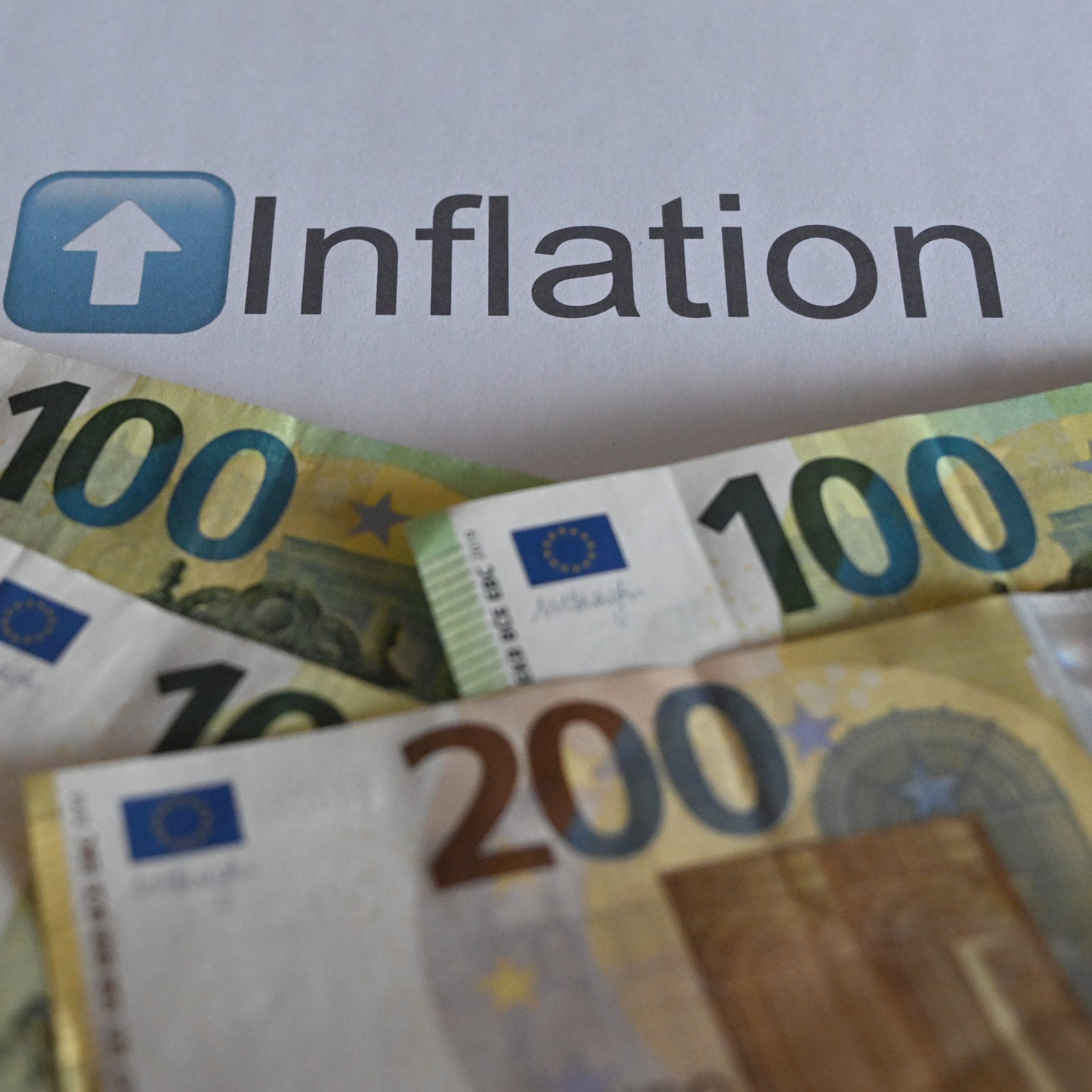 OeNB erwartet heuer 3,5 % BIP-Plus und 5,3 % Inflation.