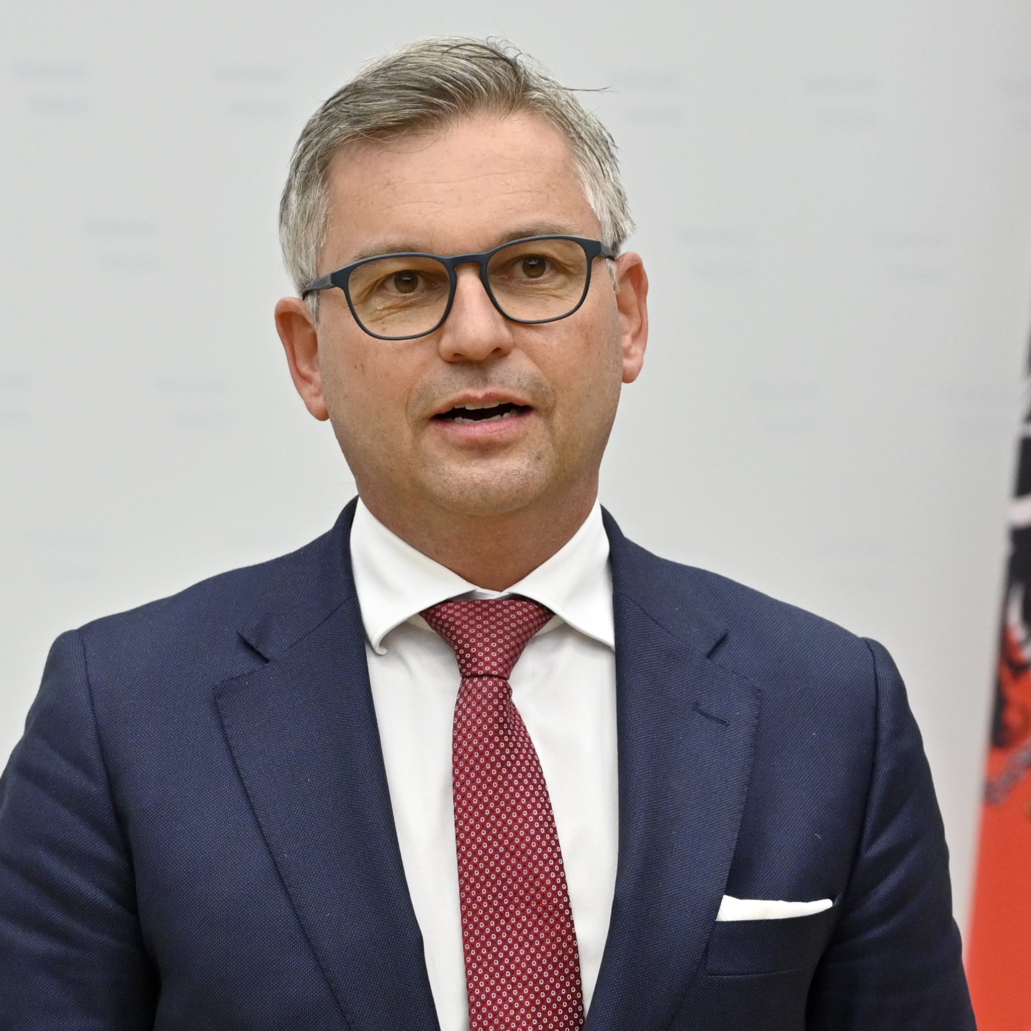 Finanzminister Magnus Brunner (ÖVP) sieht die Sanktionen gegen Russland als sehr wirksam an.