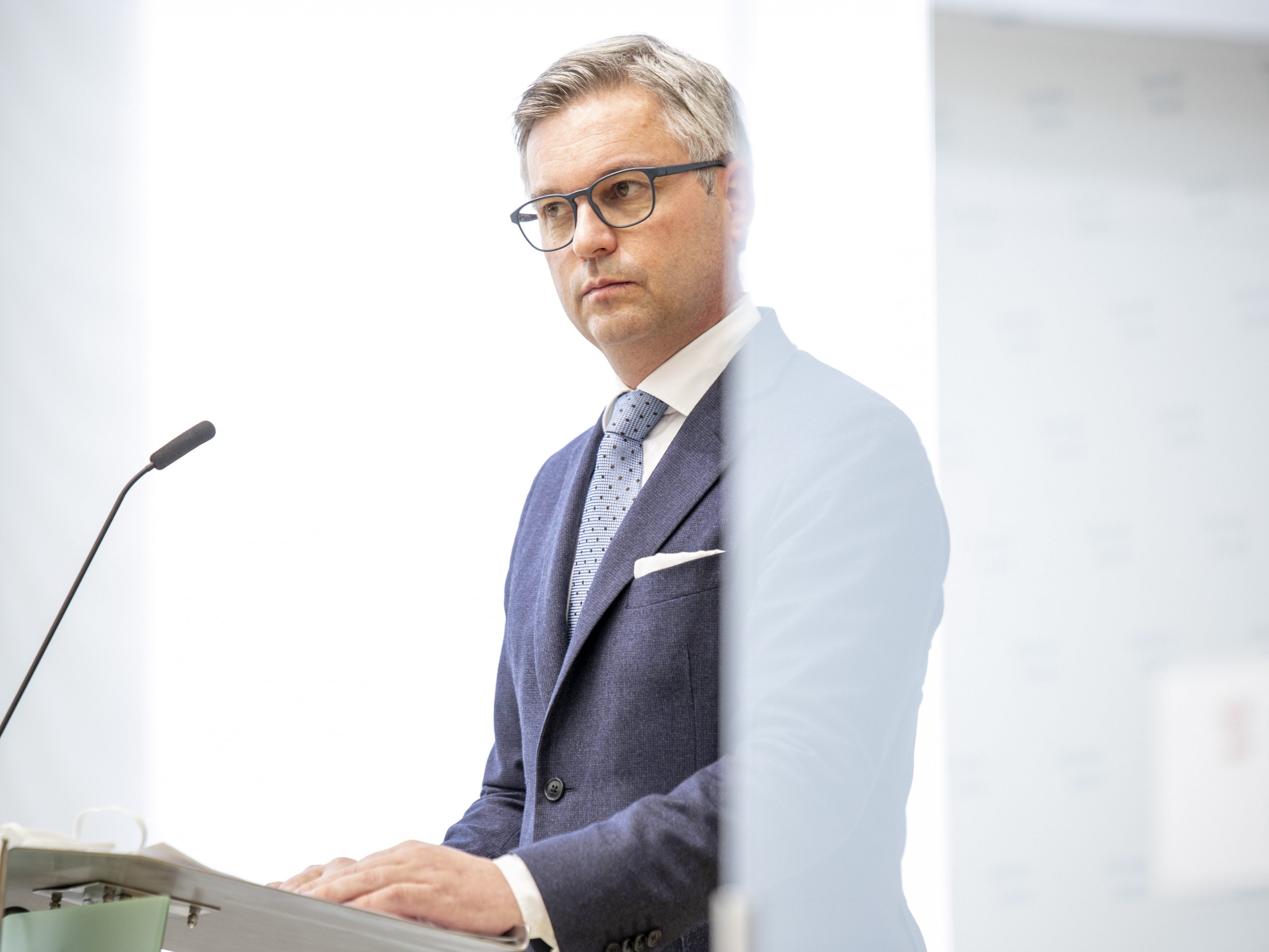 Finanzminister Magnus Brunner wurde positiv auf das Coronavirus getestet. Finanzminister Magnus Brunner wurde positiv auf das Coronavirus getestet.