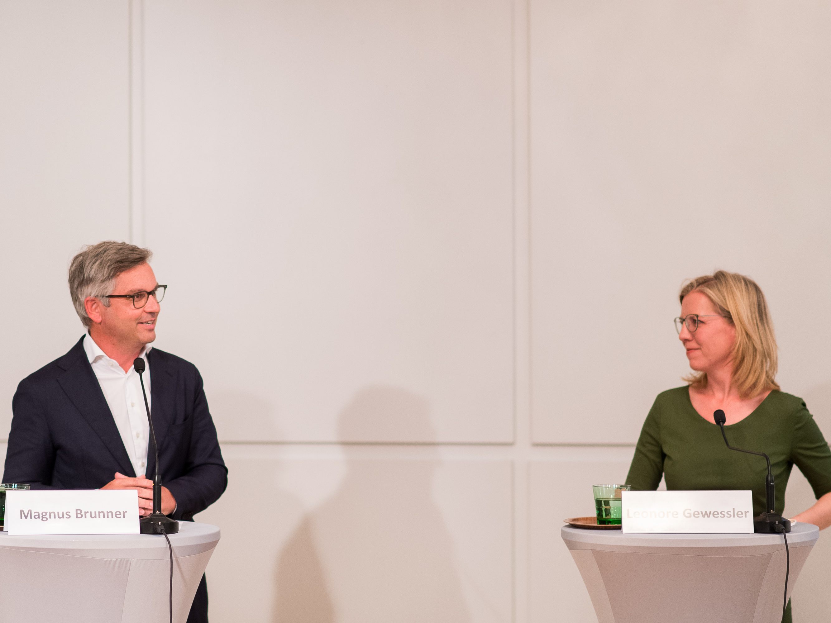 Preise für Energie: Regierung stellt Maßnahmen vor.