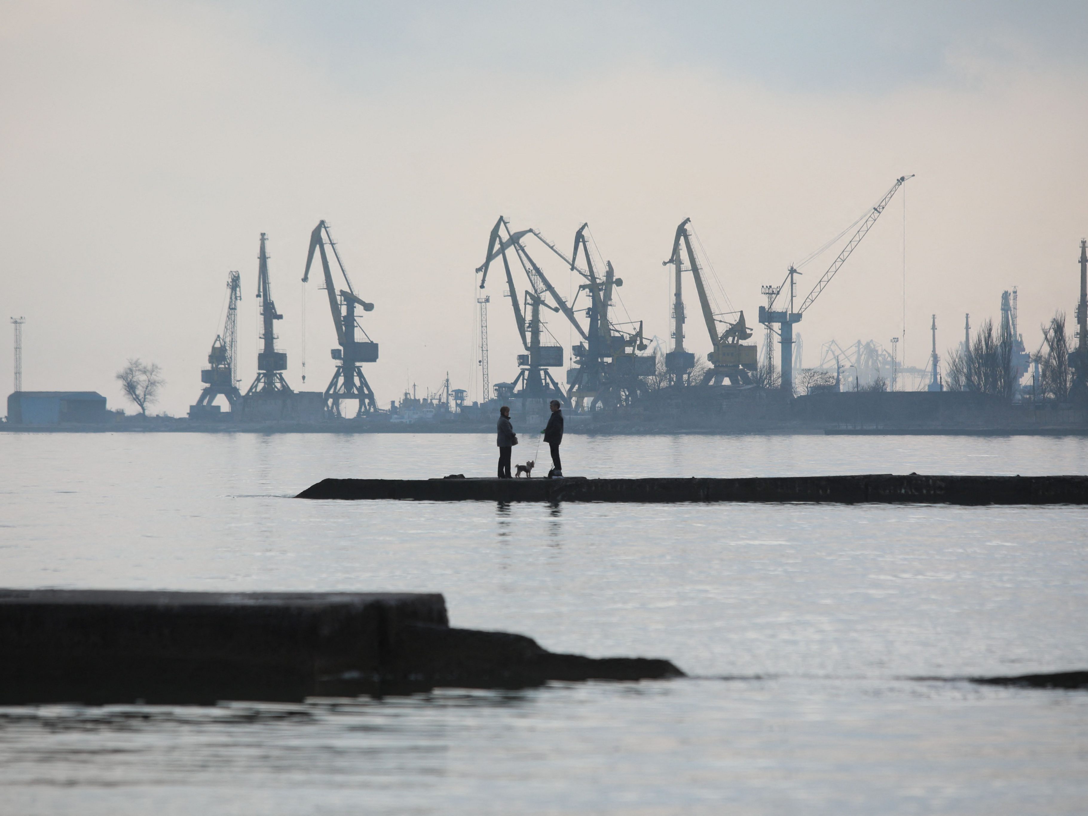 Ukraine hat keinen Zugang mehr zu Asowschem Meer. Ukraine hat keinen Zugang mehr zu Asowschem Meer.