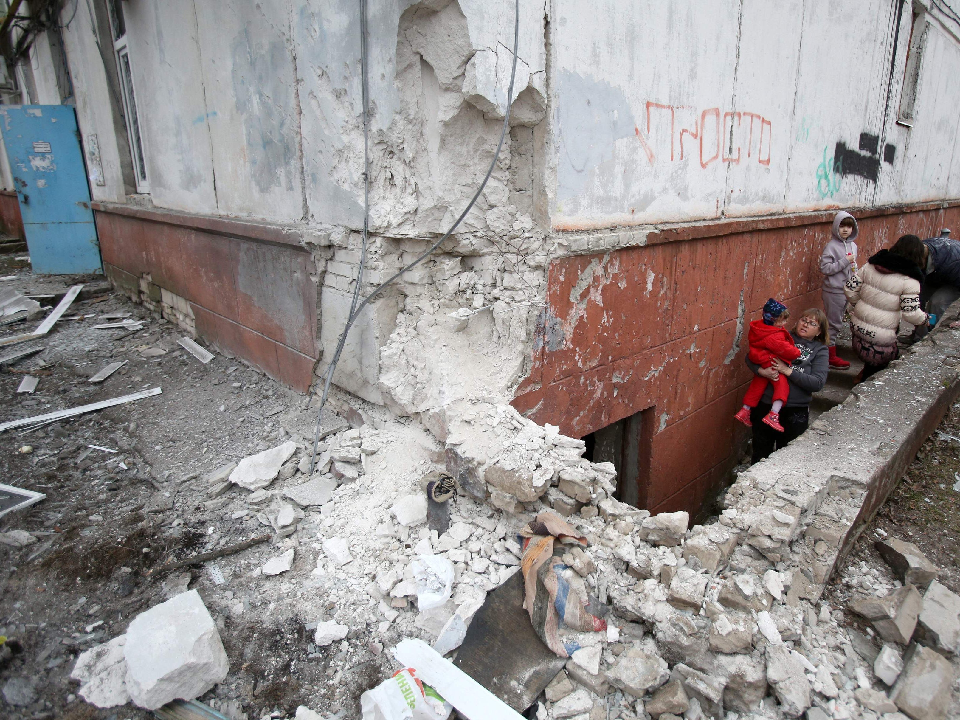 Ukraine-Krieg: Russische Truppen dringen in südukrainisches Cherson ein.