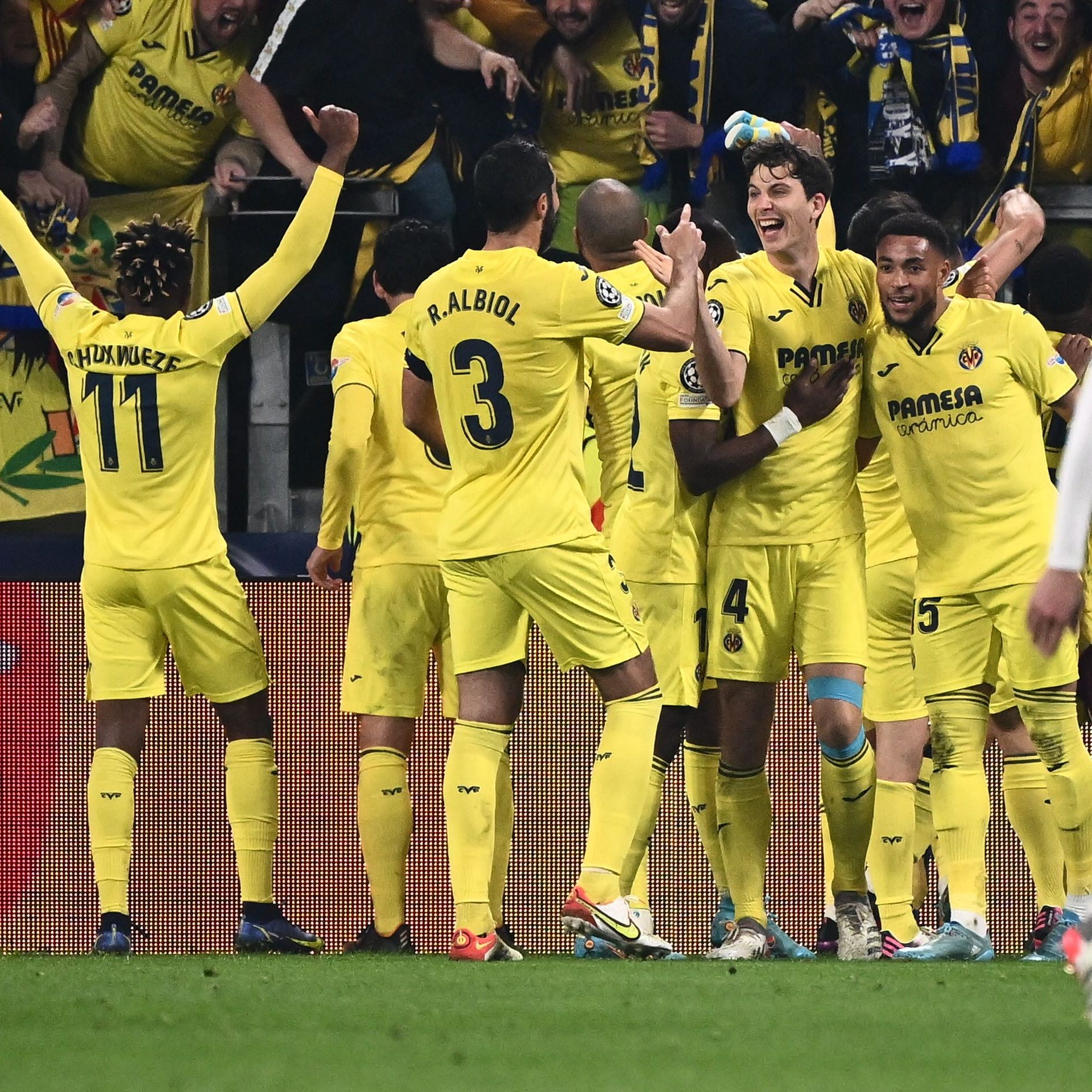 Villarreal steht nach dem überraschenden 3:0 im Viertelfinale.