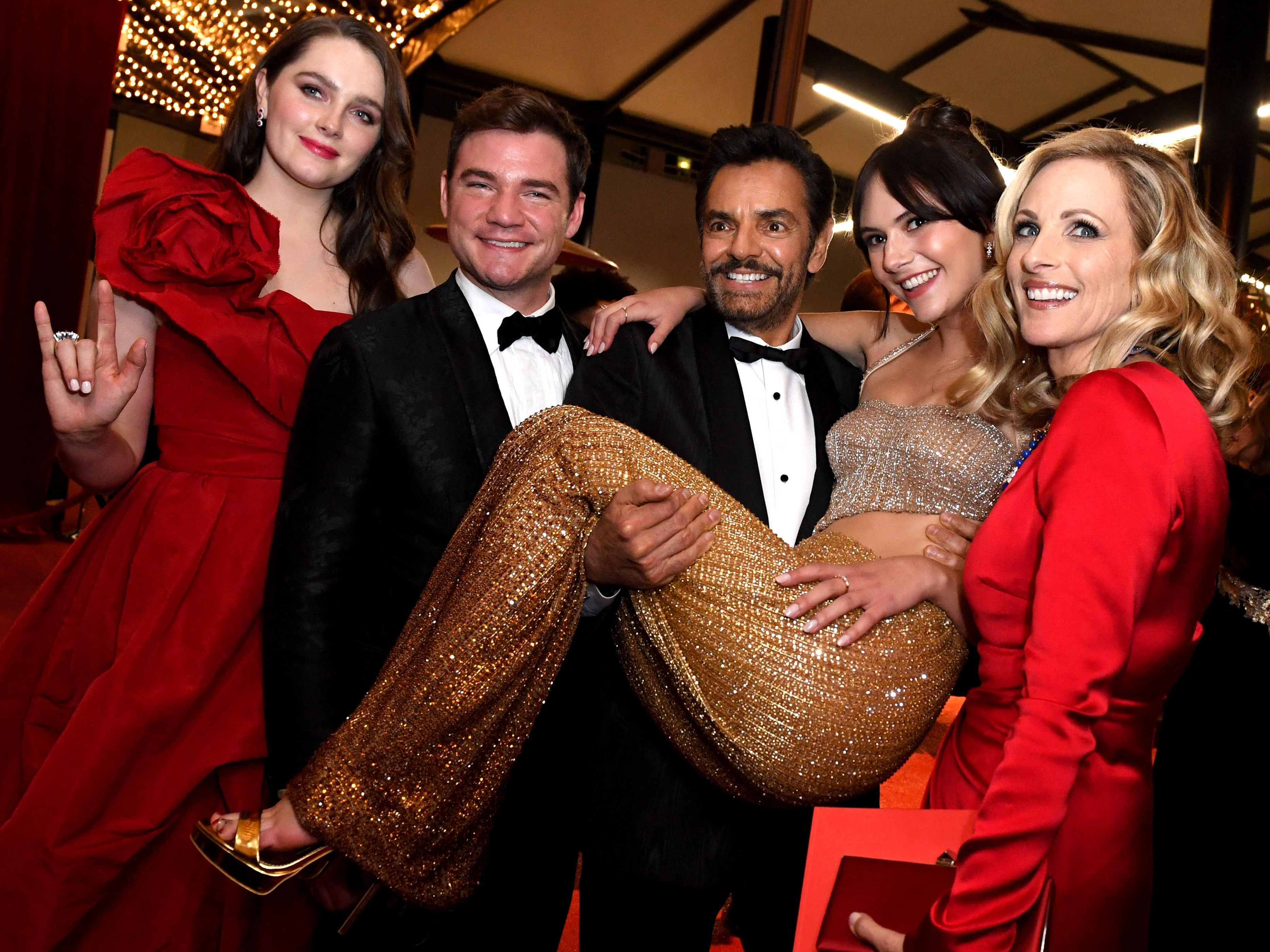 Die kanadische Schauspielerin Amy Forsyth, US-Schauspieler Daniel Durant, der mexikanische Schauspieler Eugenio Derbez, die britische Schauspielerin Emilia Jones und US-Schauspielerin Marlee Matlin als Gewinner des besten Films mit "Coda" bei den 94. Oscar-Verleihungen 2022.