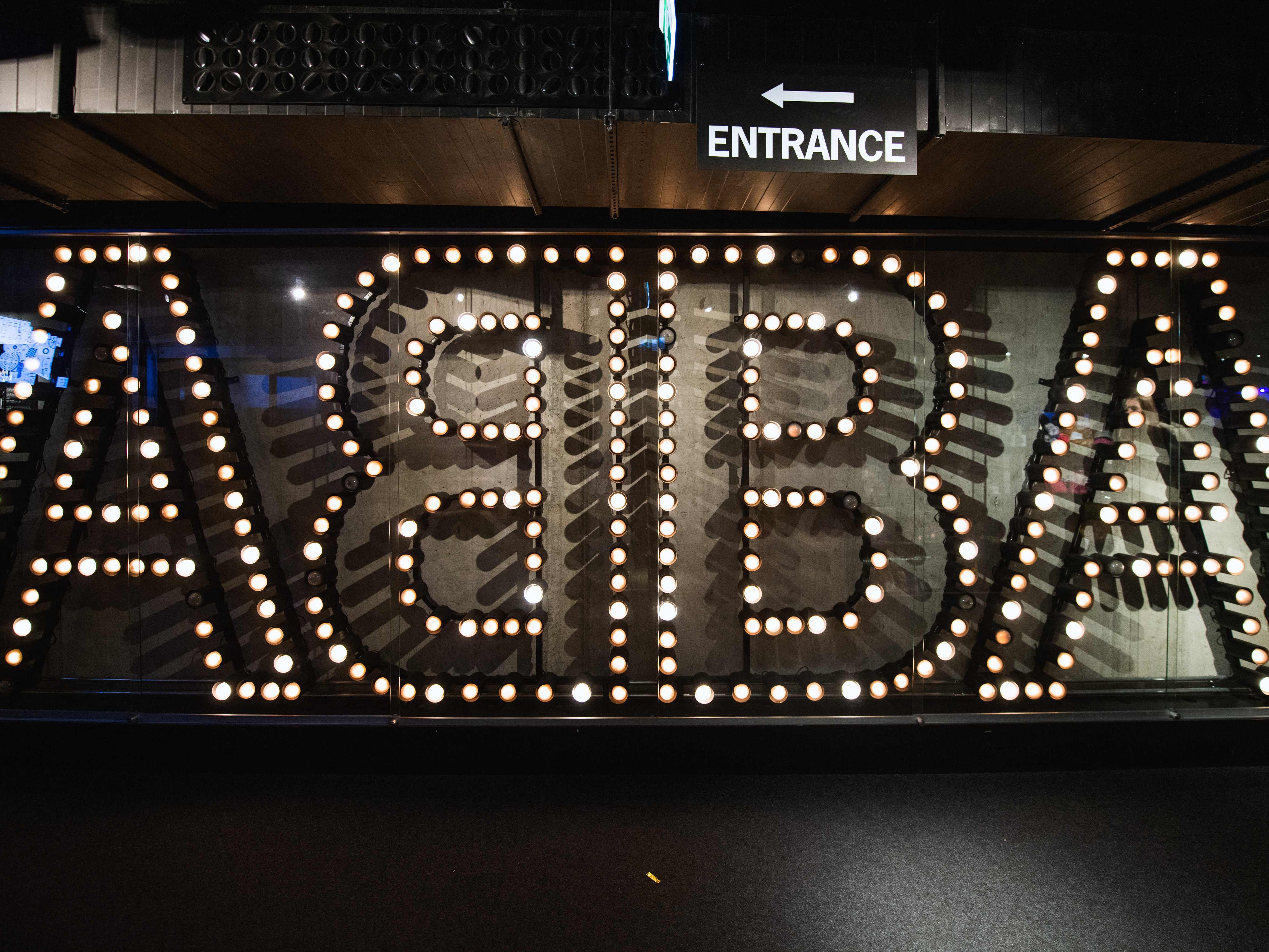 Die Stadthallen-Tributeshow Abbamania entführt am 27. März 2022 in die Welt von Agnetha, Björn, Benny und Anni-Frid Die Stadthallen-Tributeshow Abbamania entführt am 27. März 2022 in die Welt von Agnetha, Björn, Benny und Anni-Frid