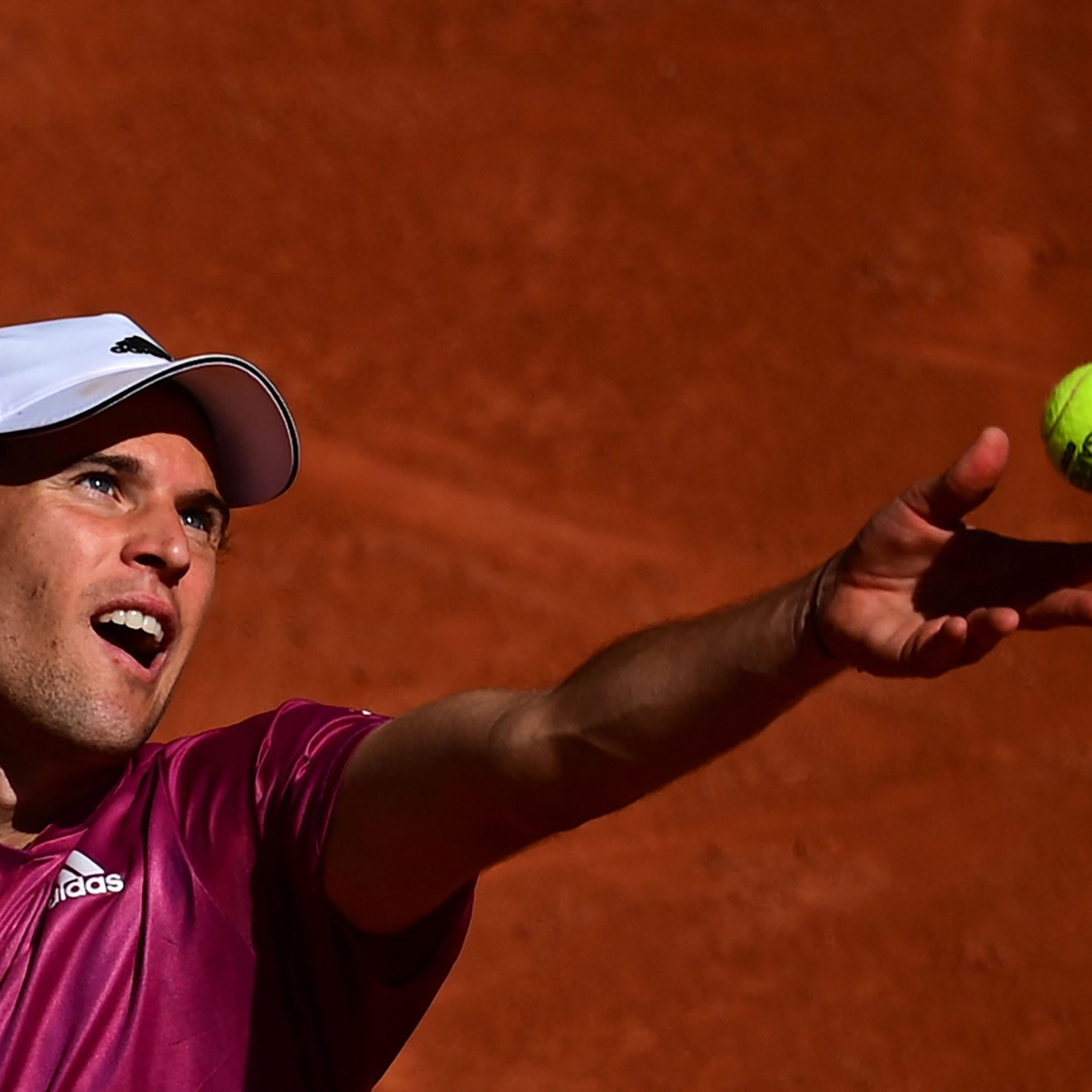 Ein Corona-Test bei Tennis-Star Dominic Thiem ist positiv ausgefallen.