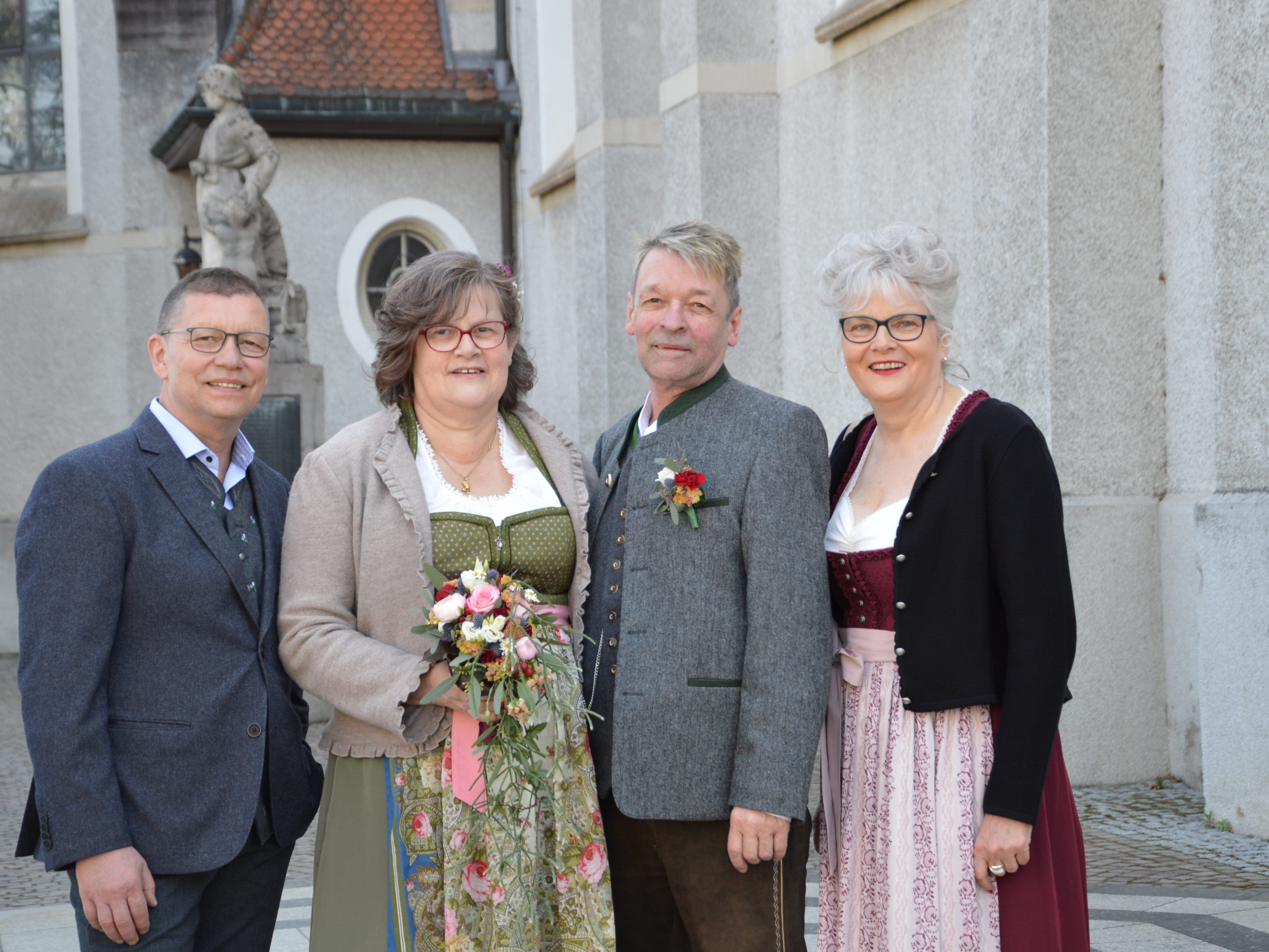 Doris Grabher und Thorsten Menzel haben geheiratet. Doris Grabher und Thorsten Menzel haben geheiratet.