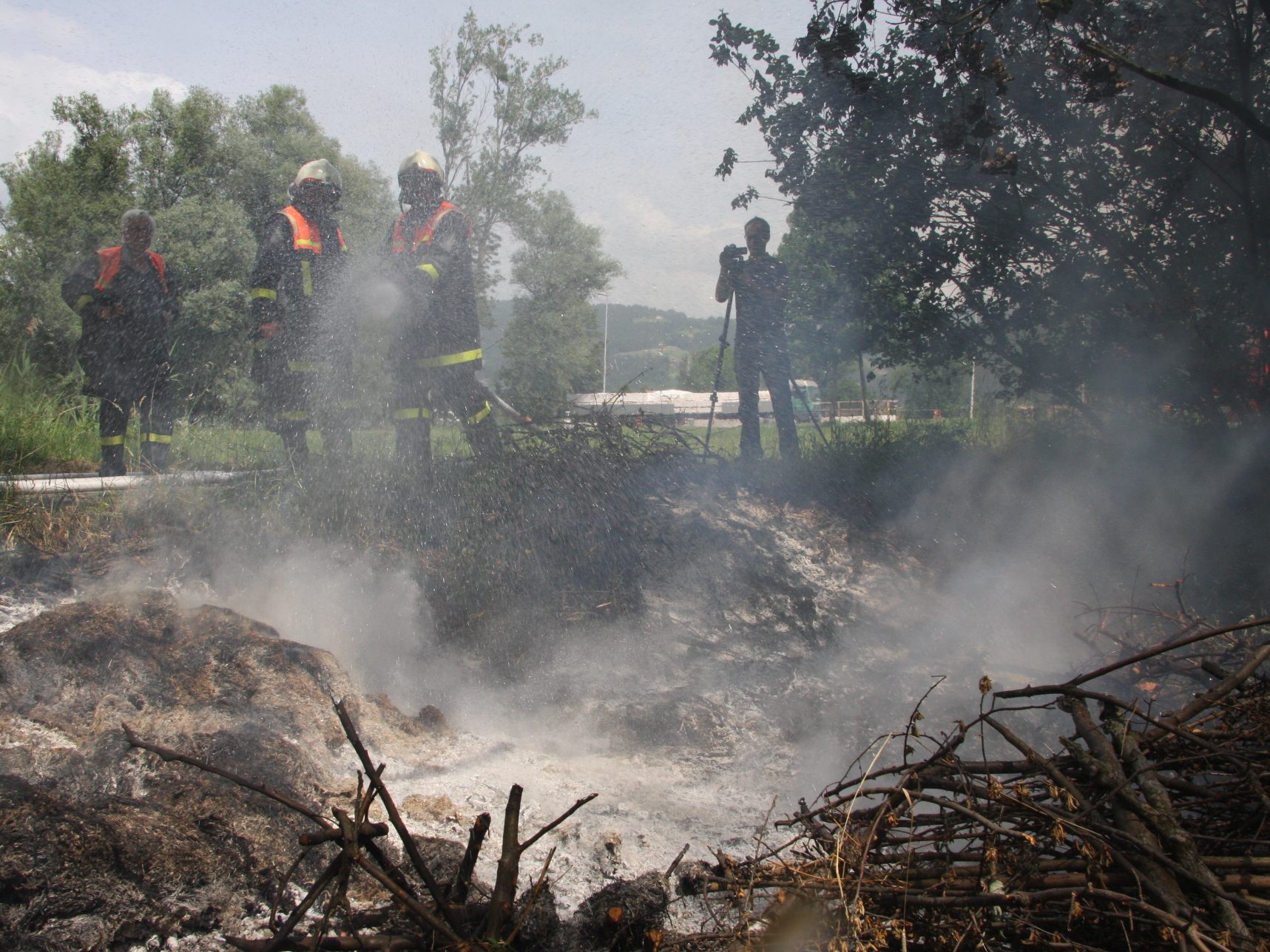 Der Brand musste durch die Feuerwehr gelöscht werden.