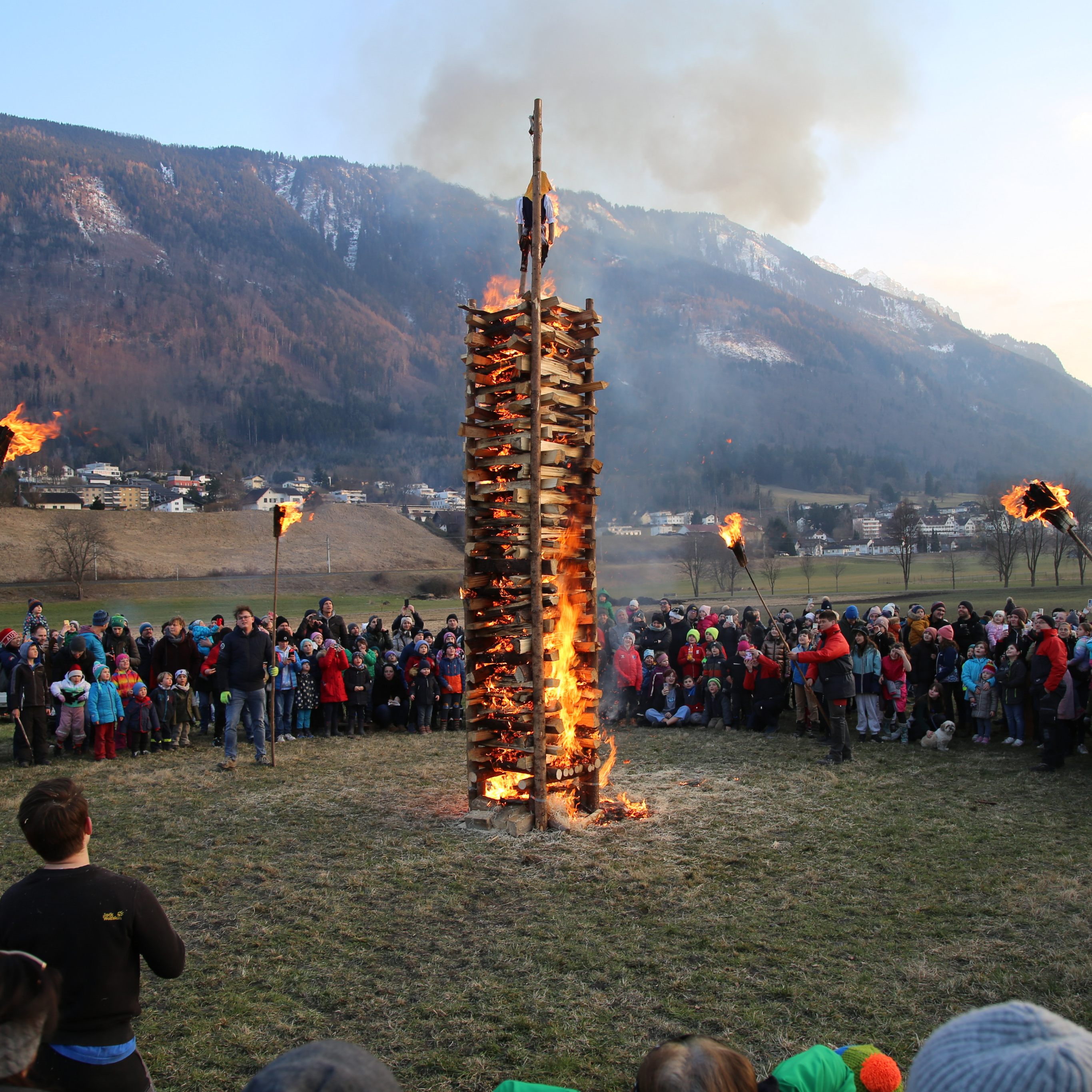 Klein aber oho! Funkentreiben in bester Stimmung.
