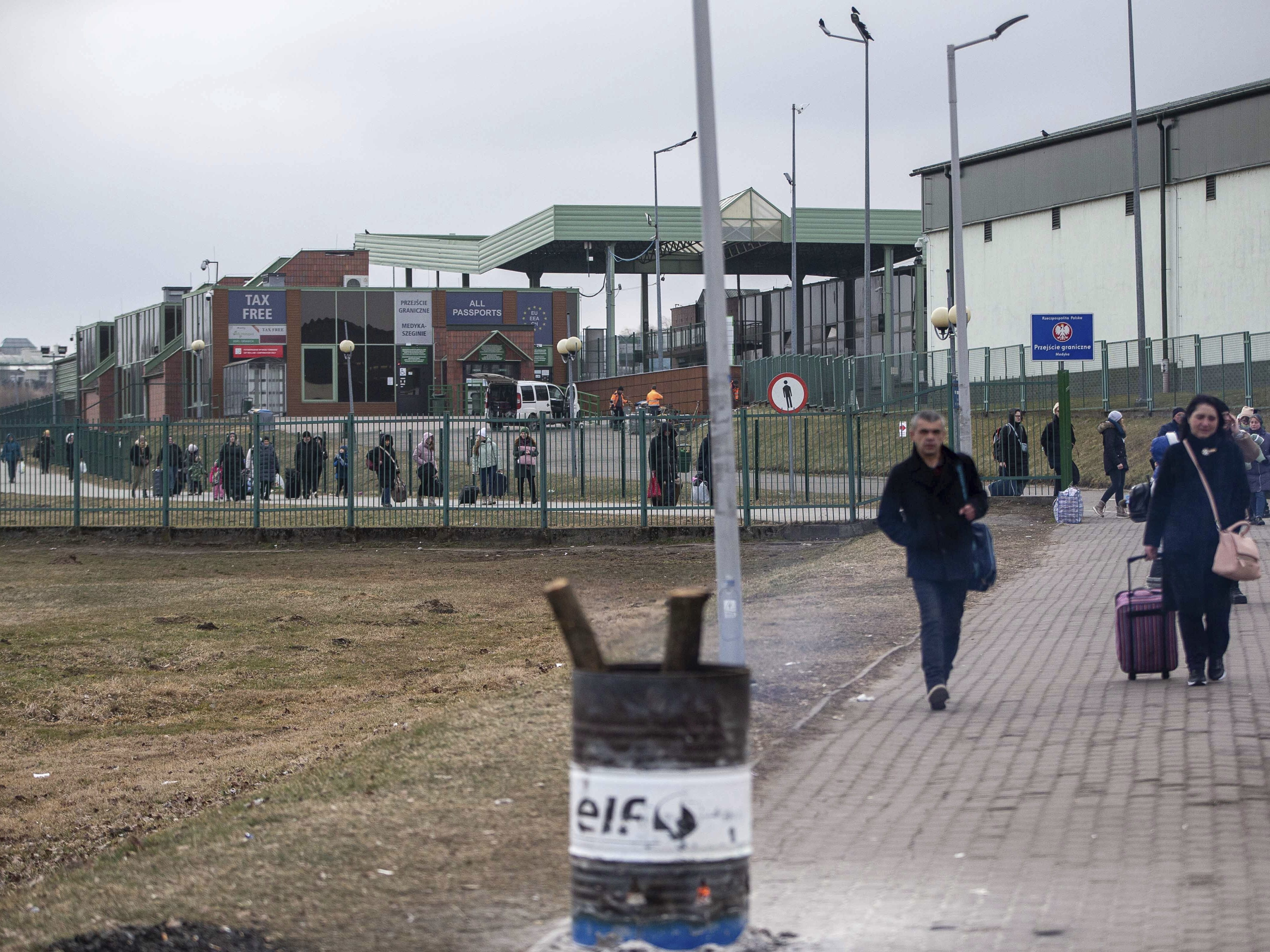 Der UNHCR-Chef erwartet über 2 Millionen Ukraine-Flüchtlinge. Der UNHCR-Chef erwartet über 2 Millionen Ukraine-Flüchtlinge.