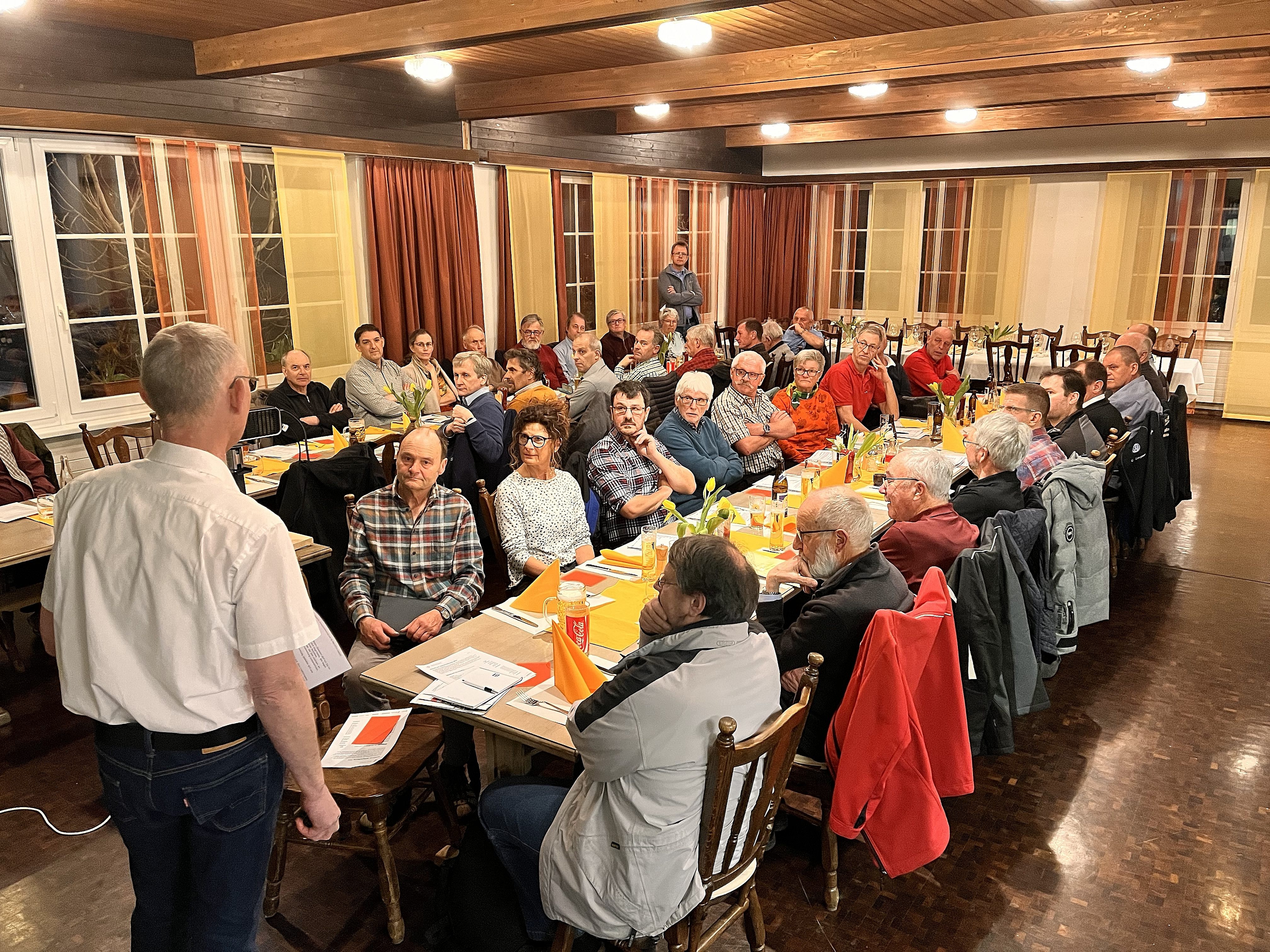 Hansjörg Lässig sprach zur 31. Generalversammlung des Vereins Rhein-Schauen in Rebstein. Hansjörg Lässig sprach zur 31. Generalversammlung des Vereins Rhein-Schauen in Rebstein.