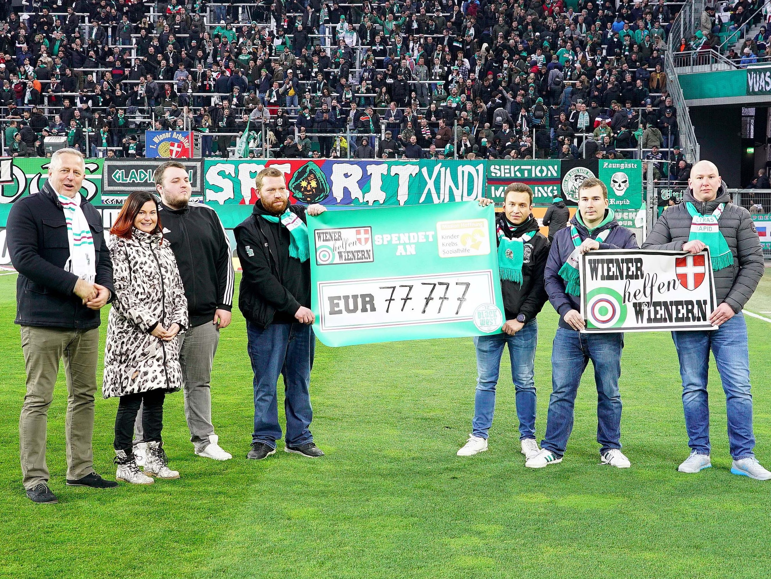 Die Übergabe des Scheckes über 77.777 Euro an die Kinderkrebs Sozialhilfe erfolgte beim Heimspiel Rapids gegen die Wiener Austria am 20. März. Die Übergabe des Scheckes über 77.777 Euro an die Kinderkrebs Sozialhilfe erfolgte beim Heimspiel Rapids gegen die Wiener Austria am 20. März.