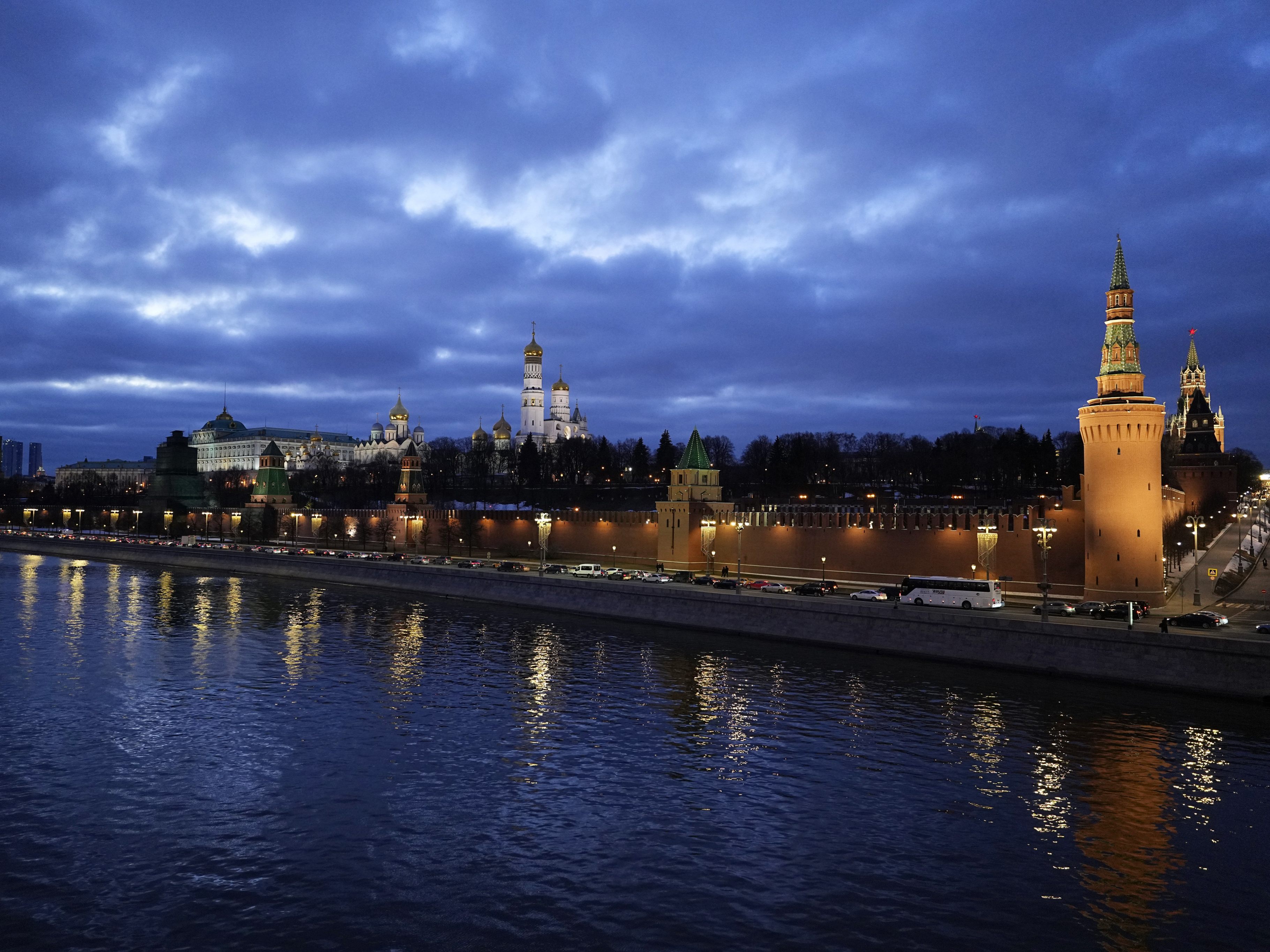 Um die Berichterstattung aufrechtzuerhalten, reist ORF-Korrespondentin Beller aus Russland ab.