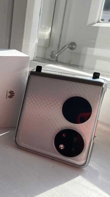 Vienna.at hat das Huawei P50 Pocket getestet.