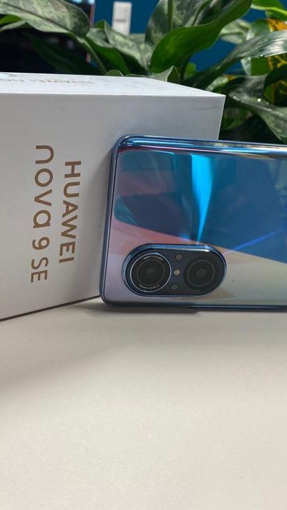 Vienna.at hat das Huawei nova 9 SE getestet.