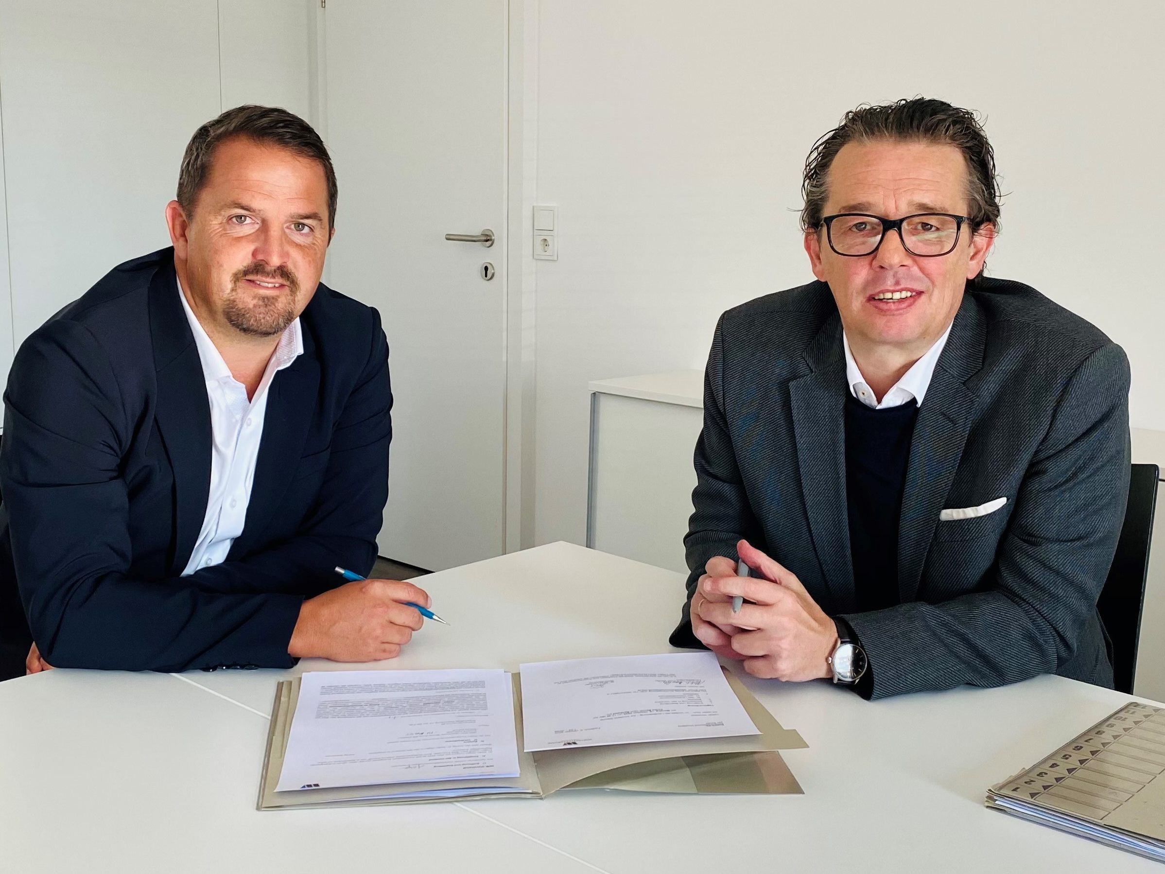 WB-Direktor Jürgen Kessler und Obmann Hans Peter Metzler. WB-Direktor Jürgen Kessler und Obmann Hans Peter Metzler.