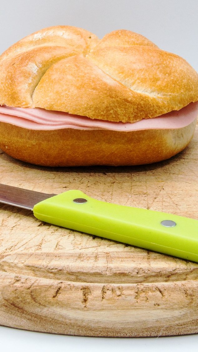 Kein "gesundes" Lebensmittel, aber bei Qualität kaum etwas zu beanstanden: 47 Sorten Extrawurst wurden einem Test unterzogen