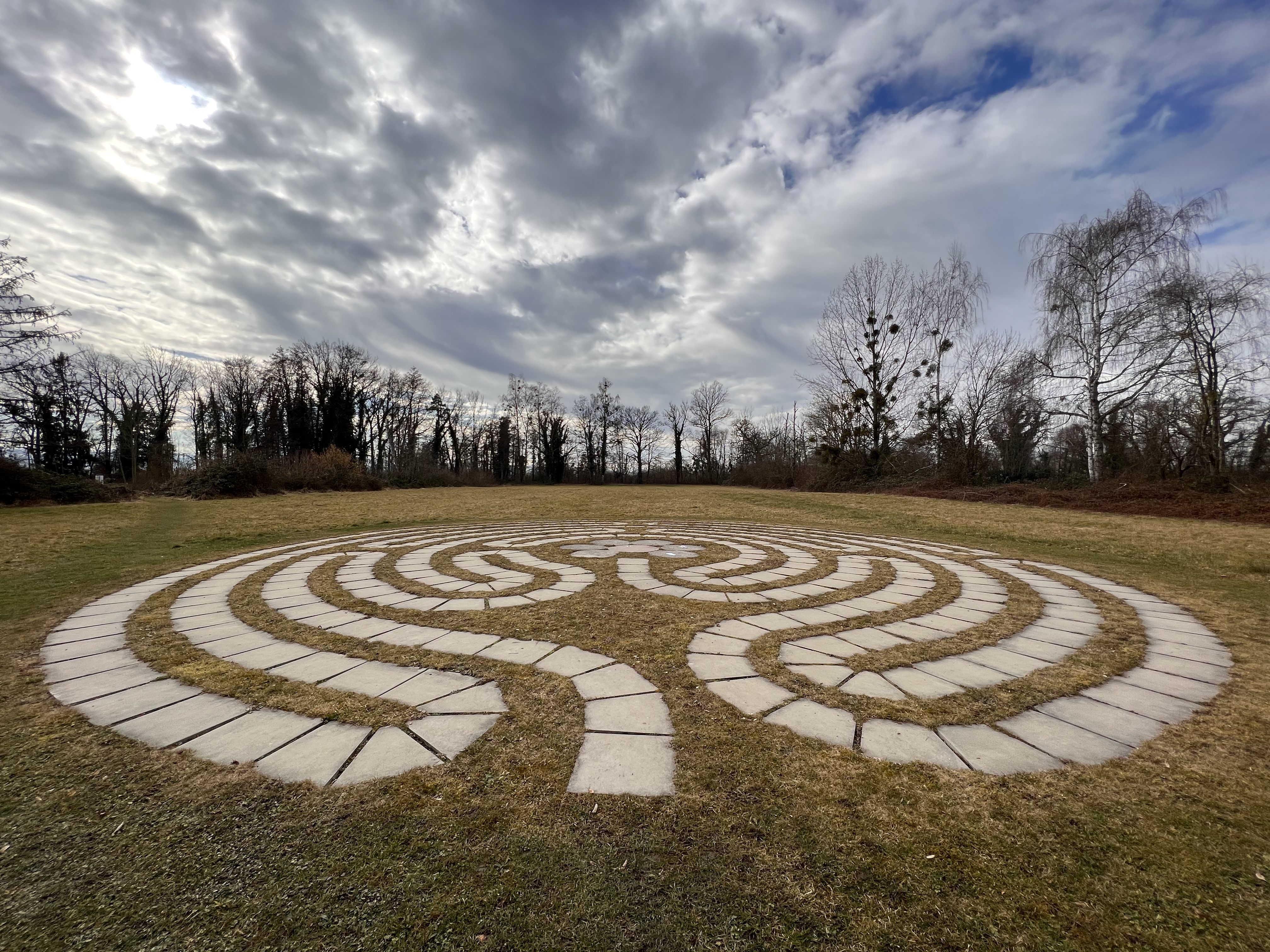 Diplomlehrgang für Sinnorientierte Lebens- und Sozialberatung Diplomlehrgang für Sinnorientierte Lebens- und Sozialberatung
