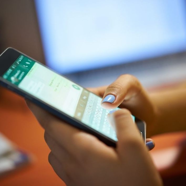 Neue WhatsApp-Funktion kann zu peinlichen Missgeschicken führen.