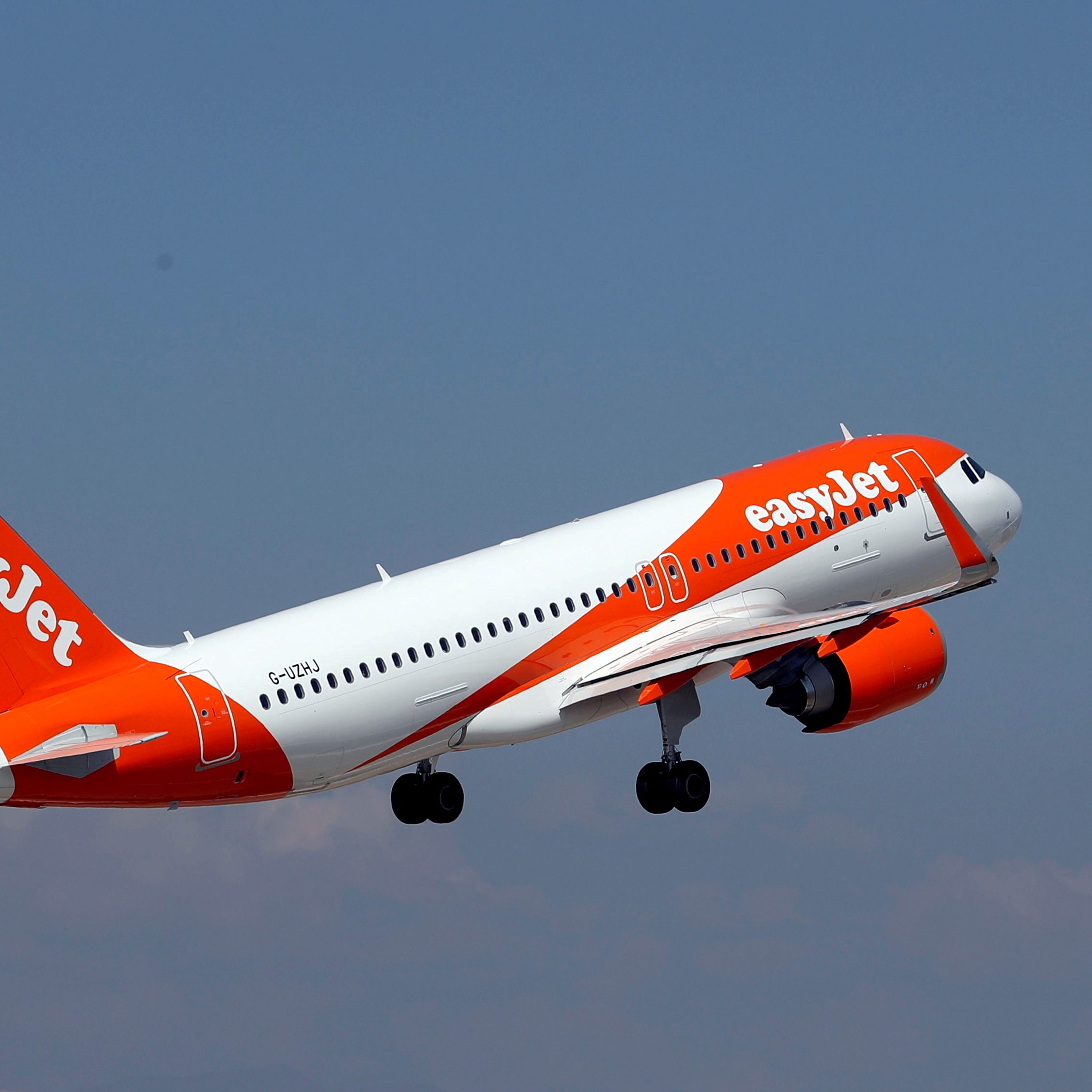 EasyJet: Buchungen ziehen wieder an.