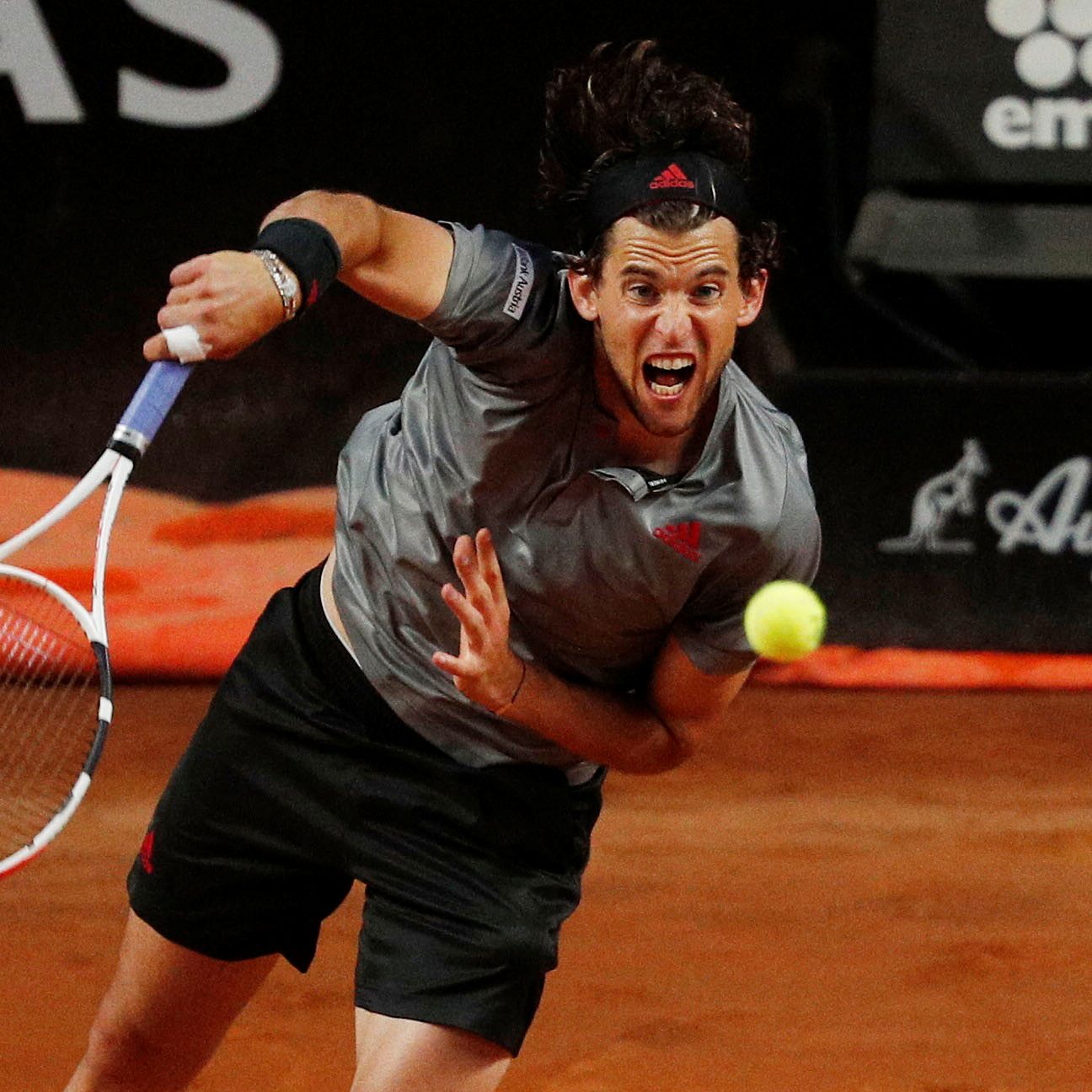 Tennis-Spieler Dominic Thiem darf sich über einen negativen Corona-Test freuen.