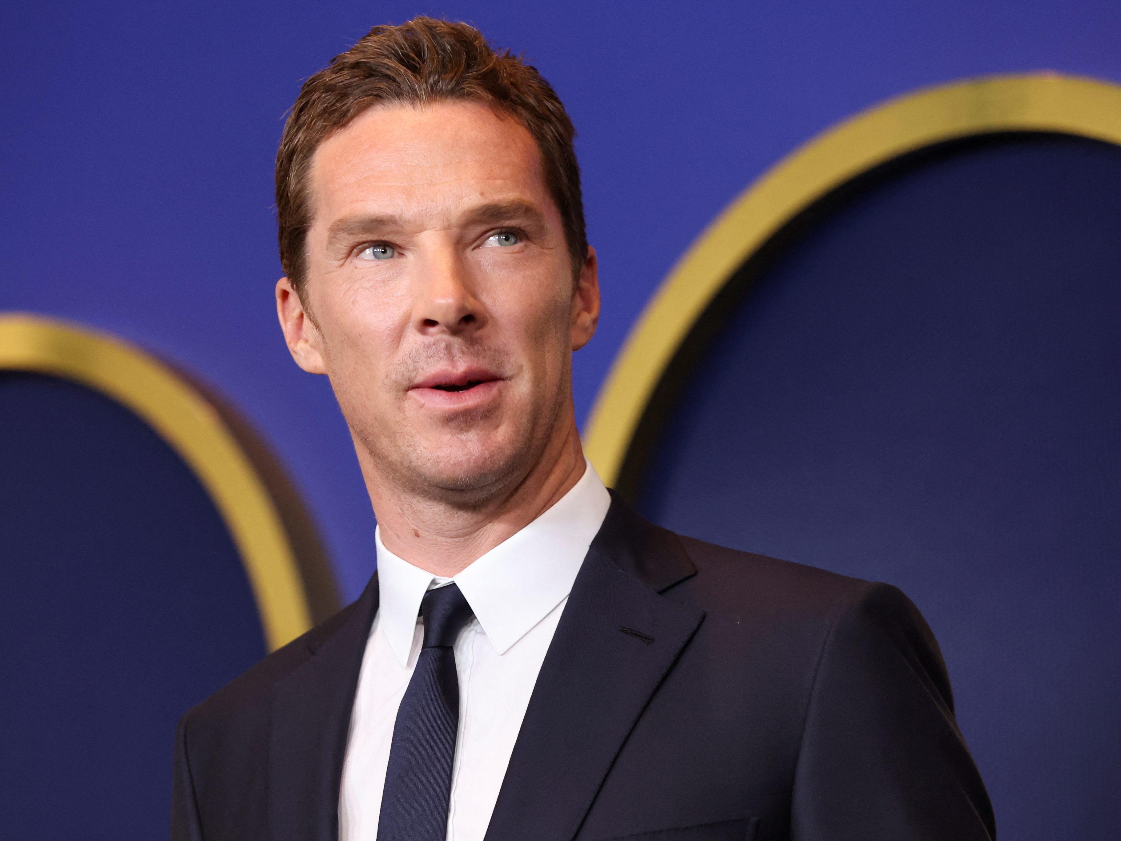 Hollywood-Star Cumberbatch nimmt ukrainische Flüchtlingsfamilie auf.