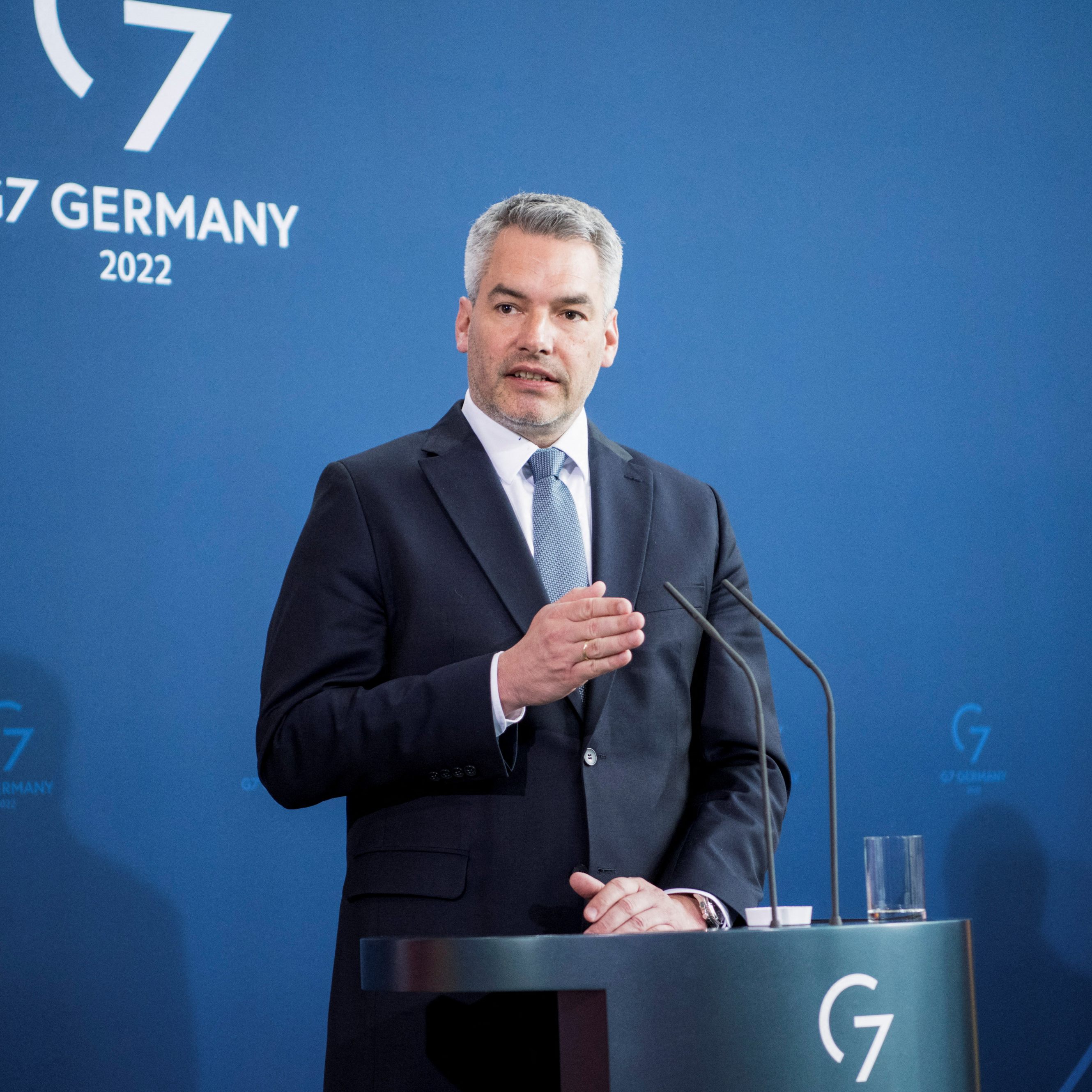 Österreichs Bundeskanzler Karl Nehammer (ÖVP) schloss in Berlin erneut ein russisches Energieembargo aus.