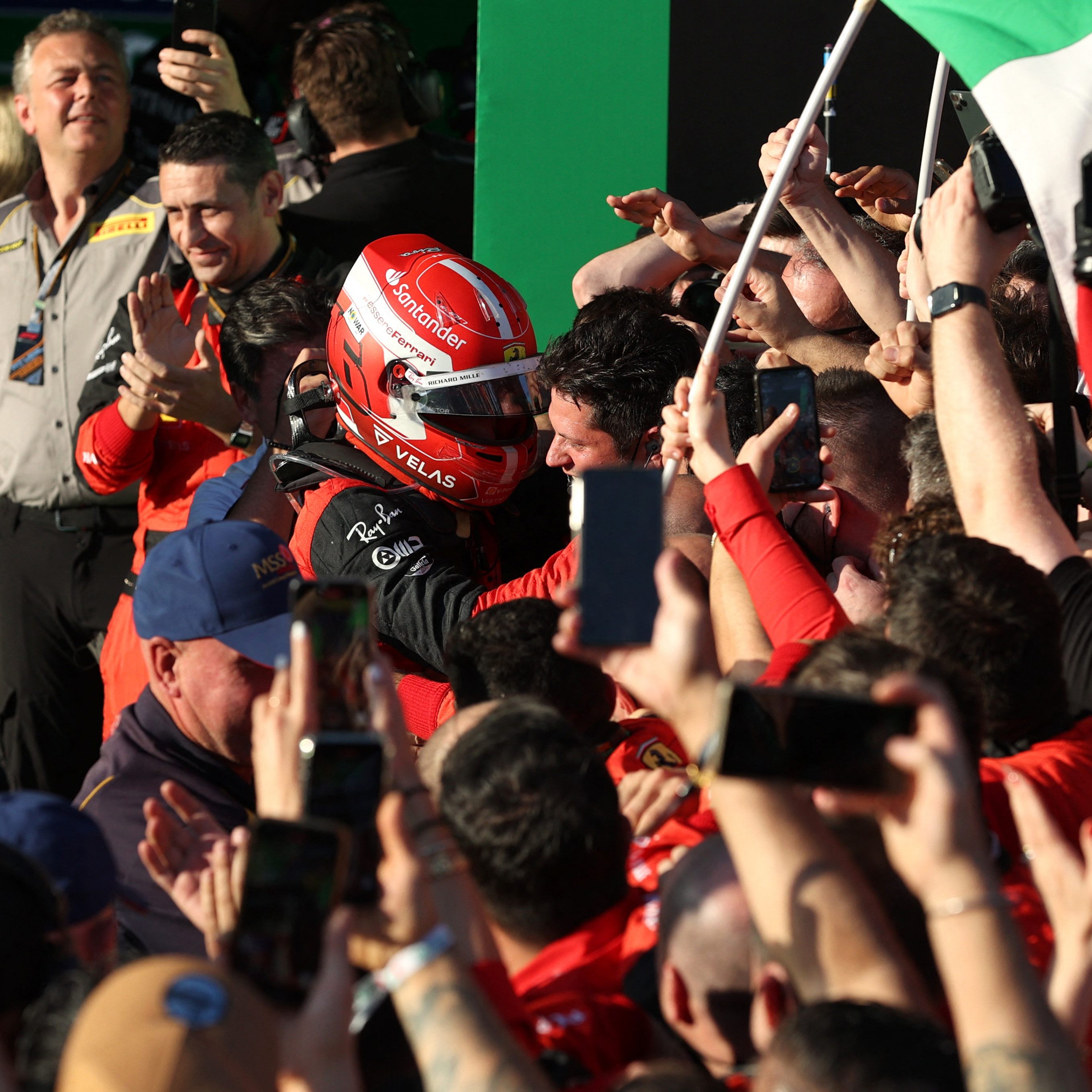 Charles Leclerc bekam nur kurz Druck von Verstappen.