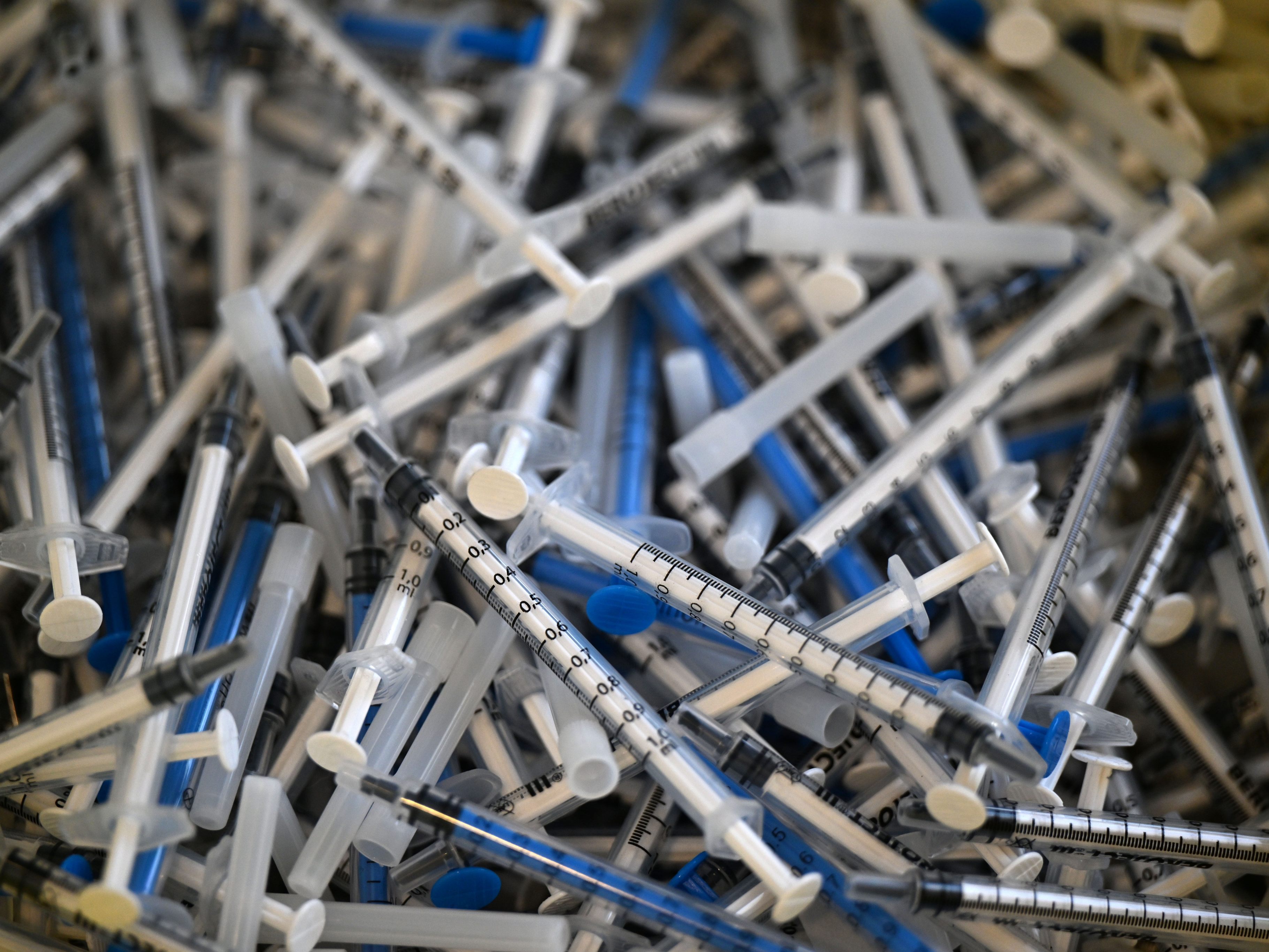 Seit Beginn der Produktion wurden rund 13,7 Milliarden Impfdosen hergestellt.