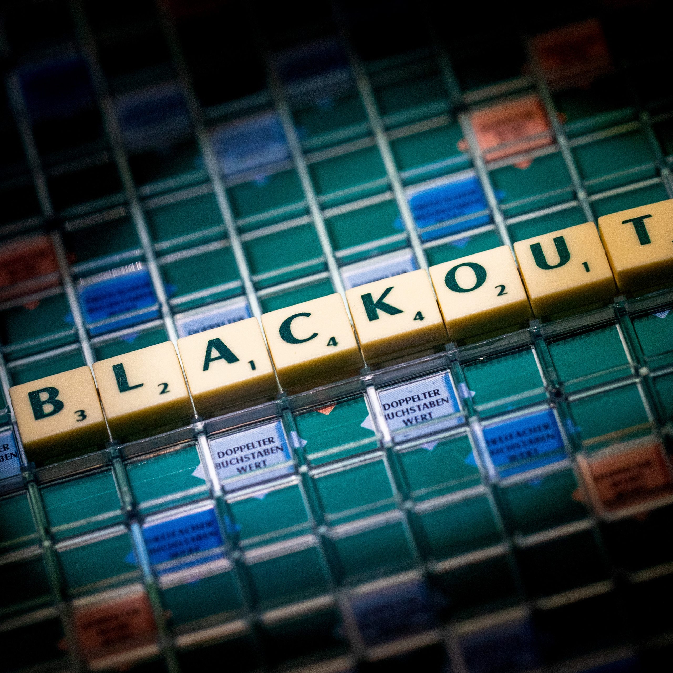 Ein Blackout ist eines der Risiken, die das Verteidigungsministerium in ihrem Bericht "Risikolandschaften Österreich 2022" für wahrscheinlich hält.