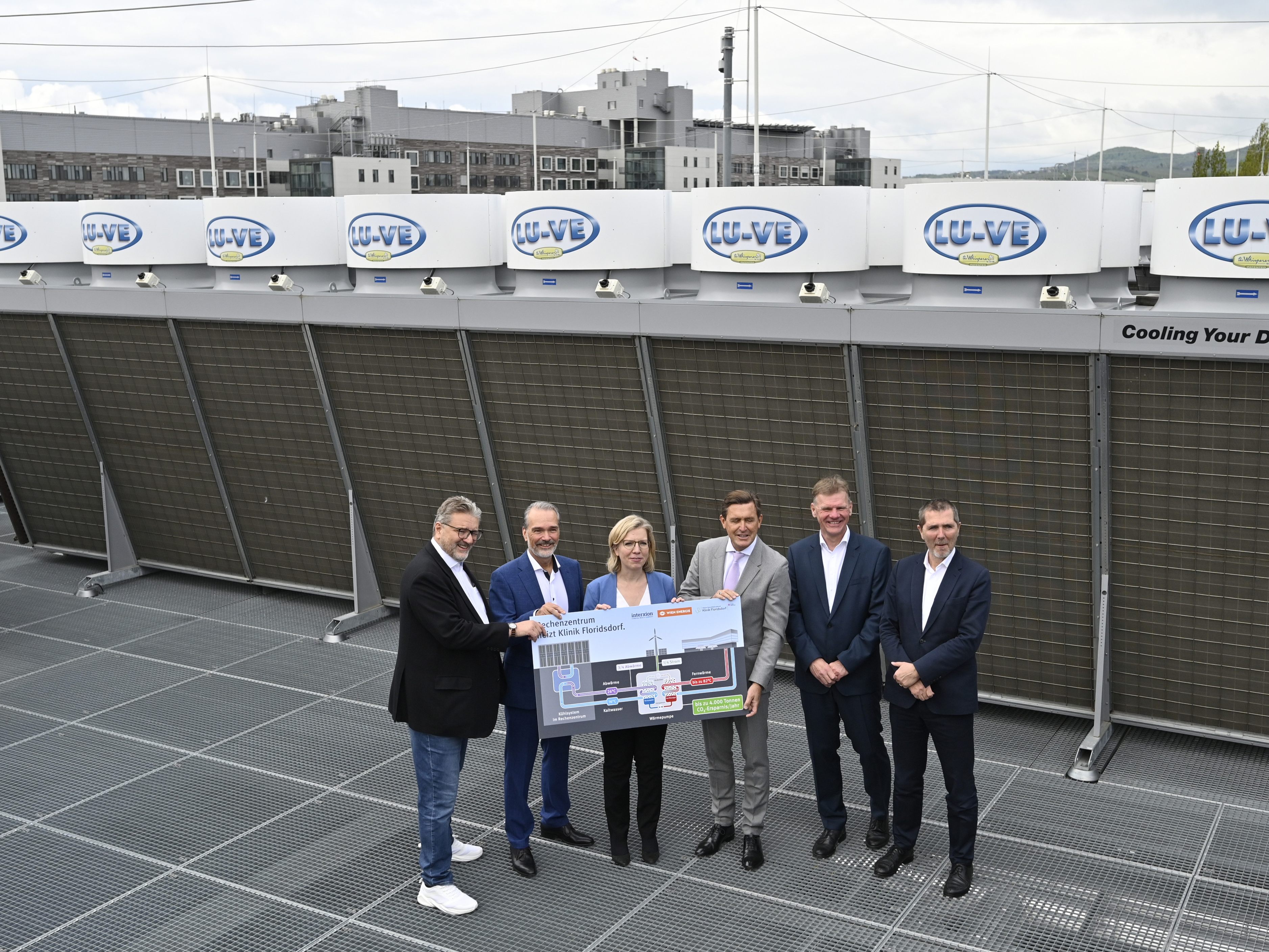 (v.l.), StR. Peter Hacker, Martin Madlo, Managing Director Interxion, BM Leonore Gewessler, StR. Peter Hanke, Michael Strebl, GF Wien Energie, Michael Binder, Med. Direktor Gesundheitsverbund bei der Präsentation von Wien Energie, Interxion und Wiener Gesundheitsverbund (v.l.), StR. Peter Hacker, Martin Madlo, Managing Director Interxion, BM Leonore Gewessler, StR. Peter Hanke, Michael Strebl, GF Wien Energie, Michael Binder, Med. Direktor Gesundheitsverbund bei der Präsentation von Wien Energie, Interxion und Wiener Gesundheitsverbund