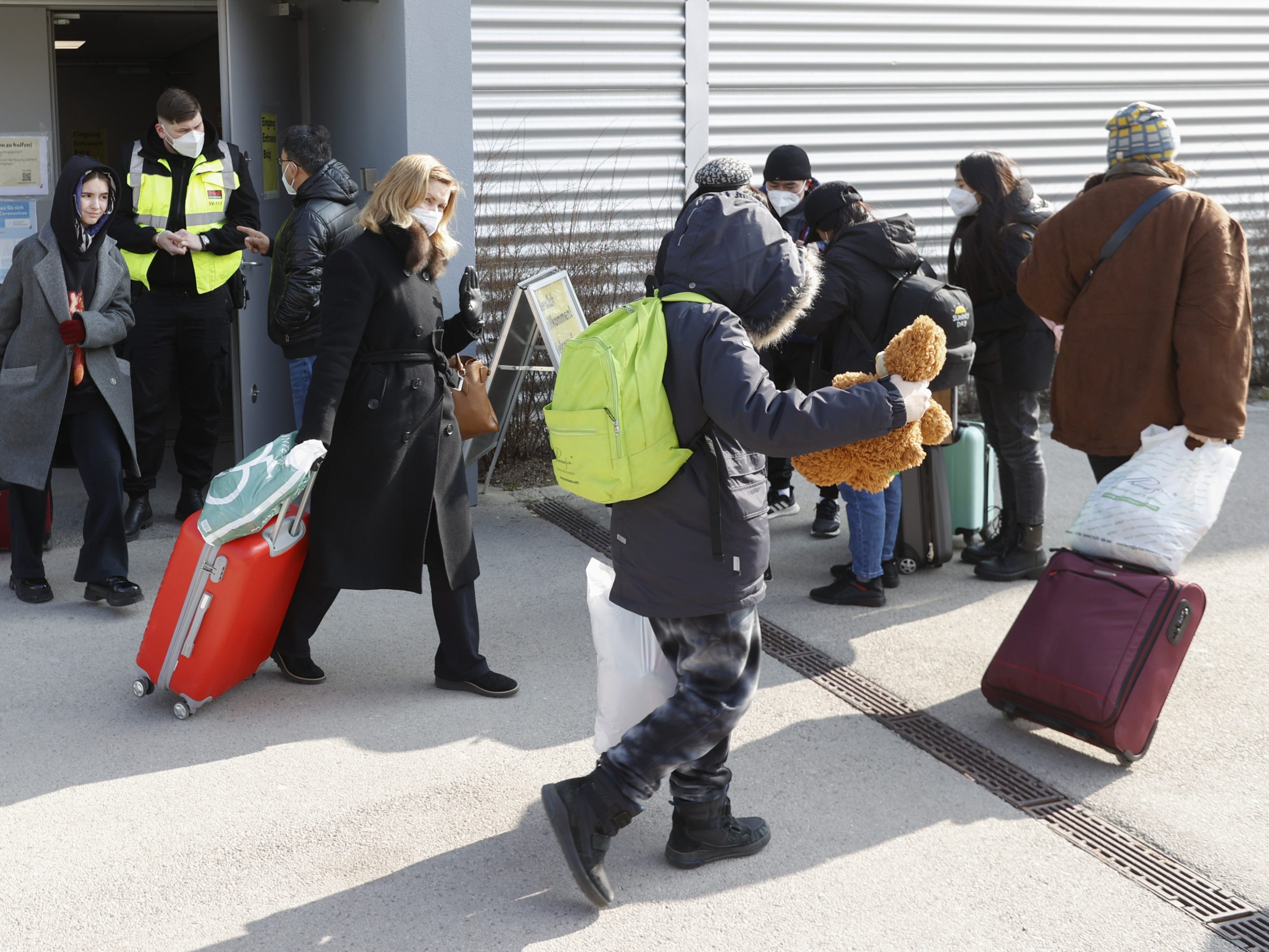 Das Foto zeigt Flüchtlinge in einem Ankunftszentrum in Wien. Vor allem für Frauen und Kinder wurde in Wien-Penzing ein neues Quartier für aus der Ukraine Geflüchtete eingerichtet. Das Foto zeigt Flüchtlinge in einem Ankunftszentrum in Wien. Vor allem für Frauen und Kinder wurde in Wien-Penzing ein neues Quartier für aus der Ukraine Geflüchtete eingerichtet.