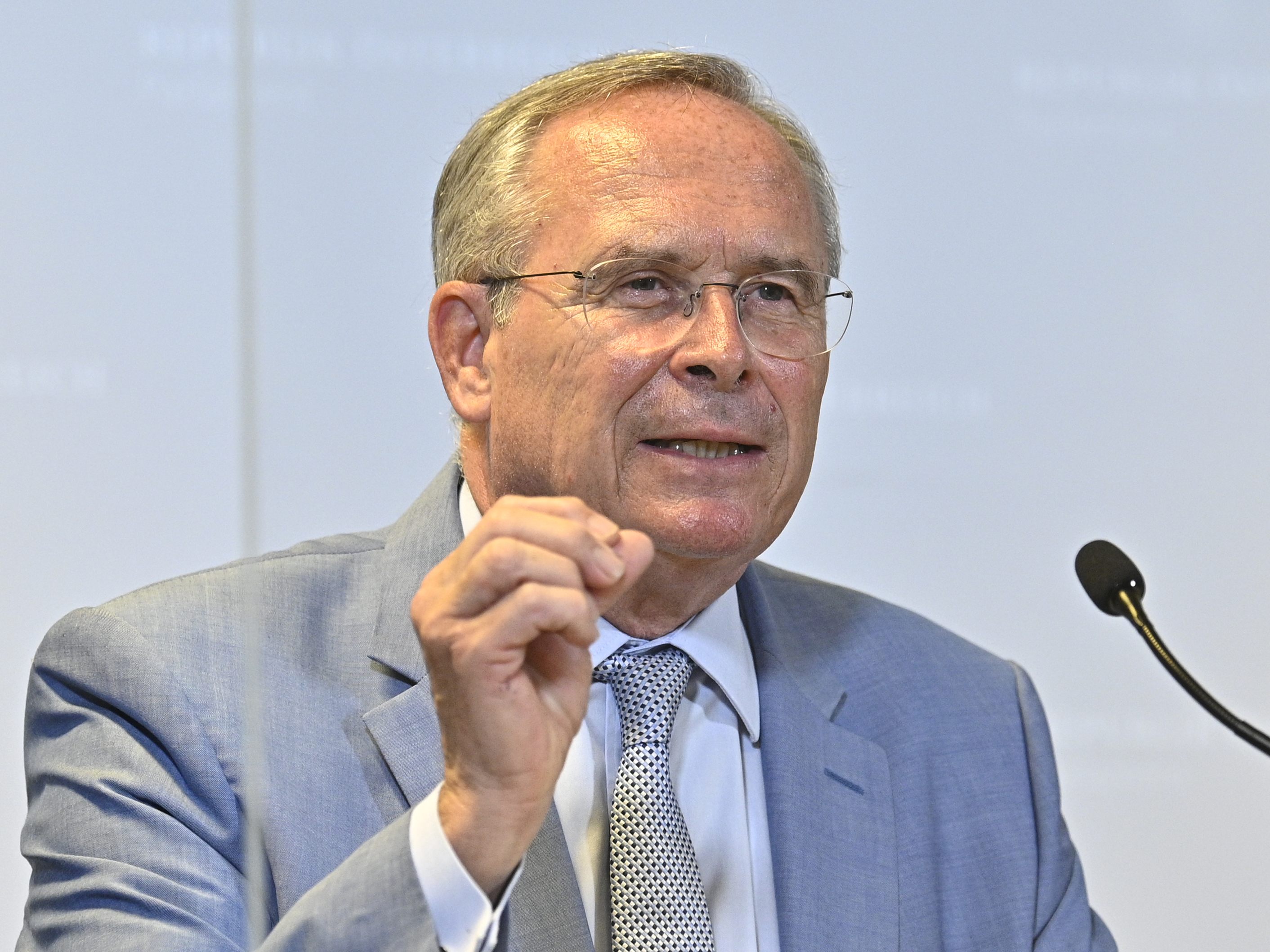 ÖVP-Wien-Chef Karl Mahrer fordert eine "Revolution" des Kassenärztesystems ÖVP-Wien-Chef Karl Mahrer fordert eine "Revolution" des Kassenärztesystems