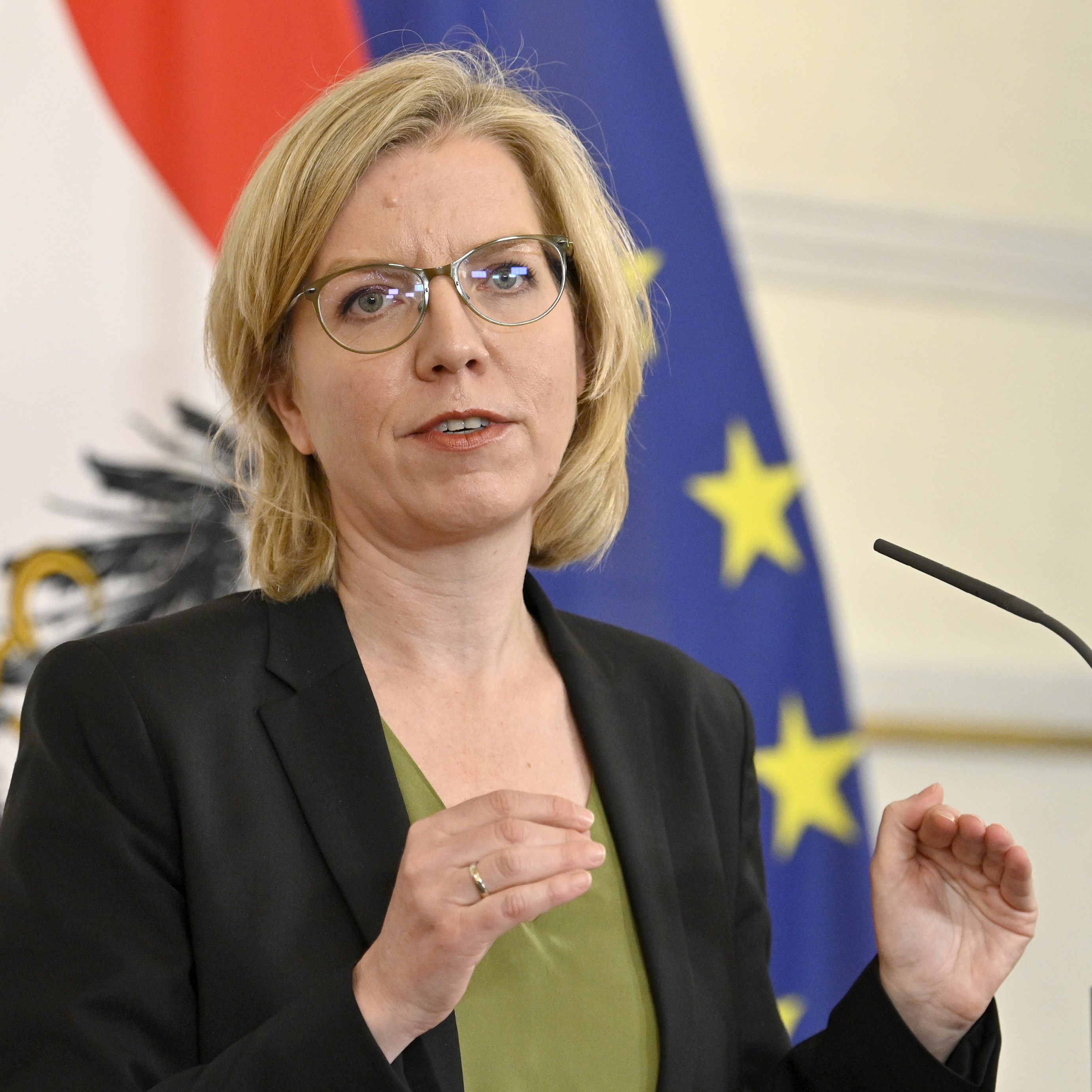 Gewessler: Weiter russische Gaslieferungen nach Österreich.