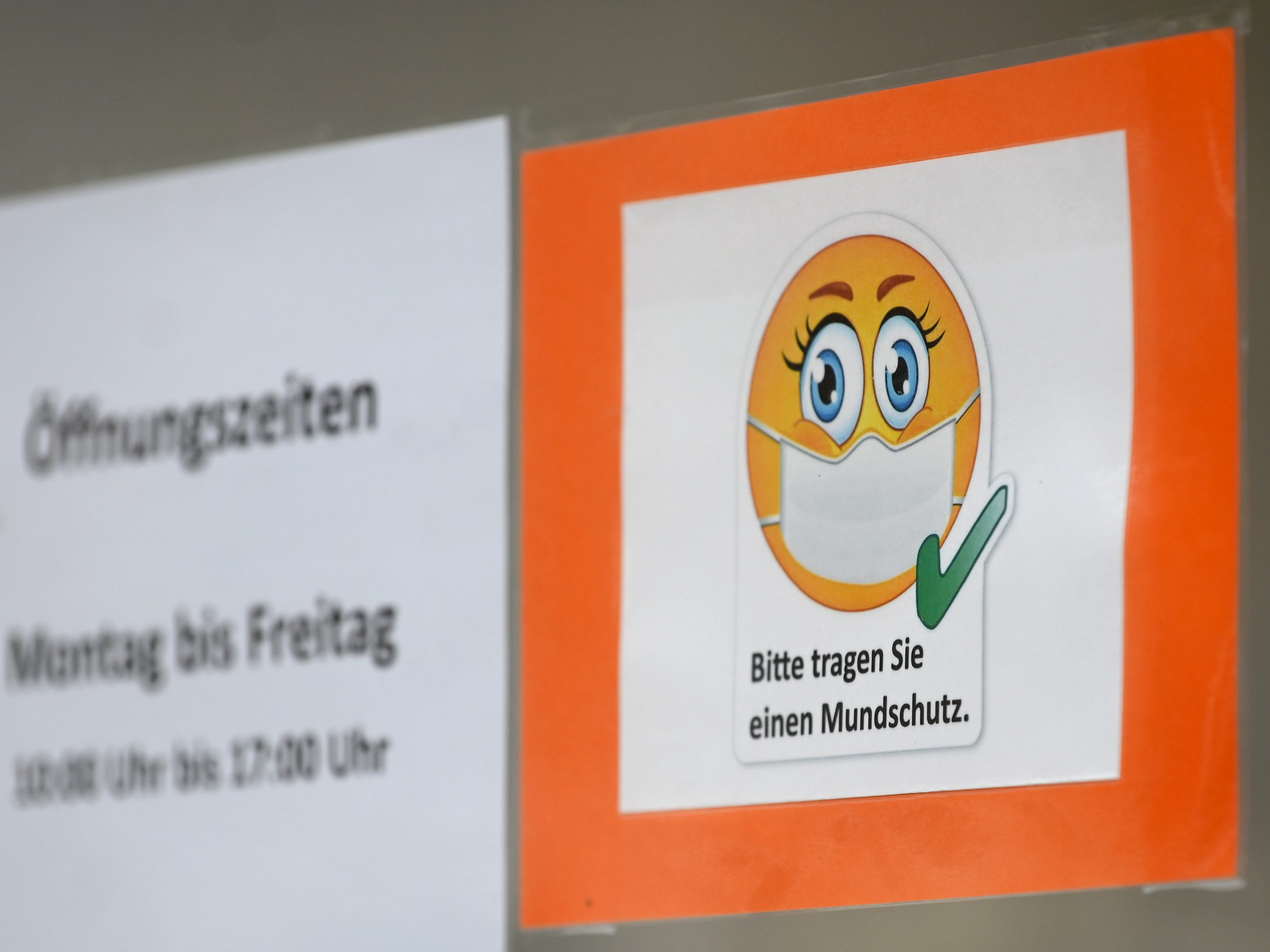 Experten fordern jetzt Vorbereitung auf einen unsicheren Herbst. Experten fordern jetzt Vorbereitung auf einen unsicheren Herbst.