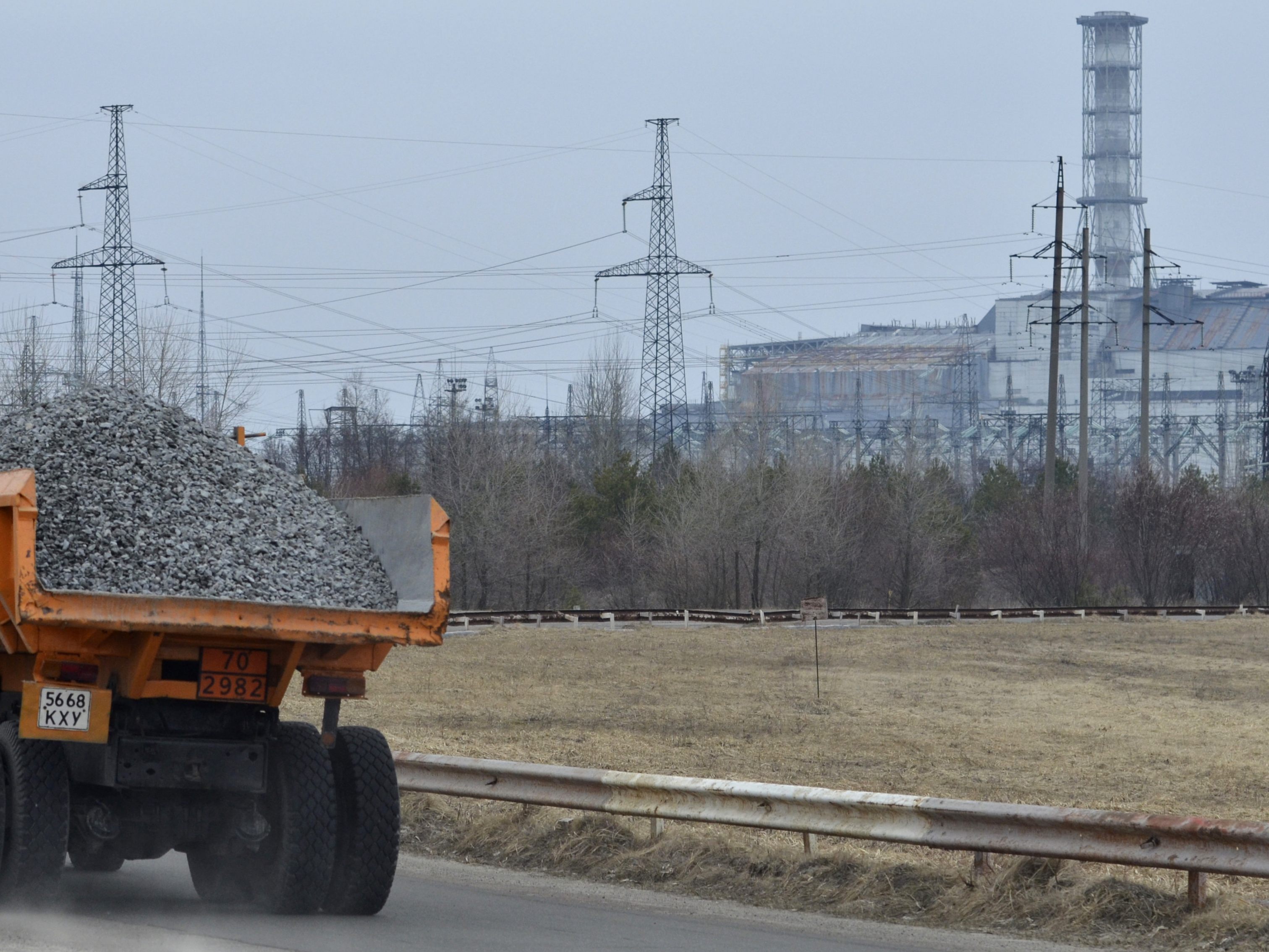 Russische Soldaten sollen radioaktives Material aus dem Atomkraftwerk Tschernobyl gestohlen haben.