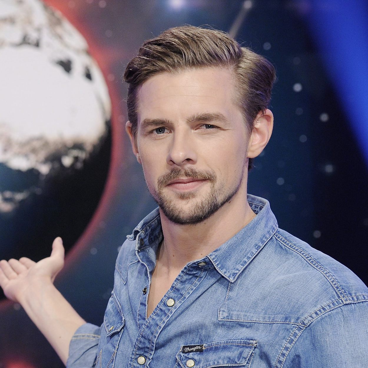 Joko und Klaas haben ihren gewonnen Sendeplatz einer Band aus der Ukraine zur Verfügung gestellt.