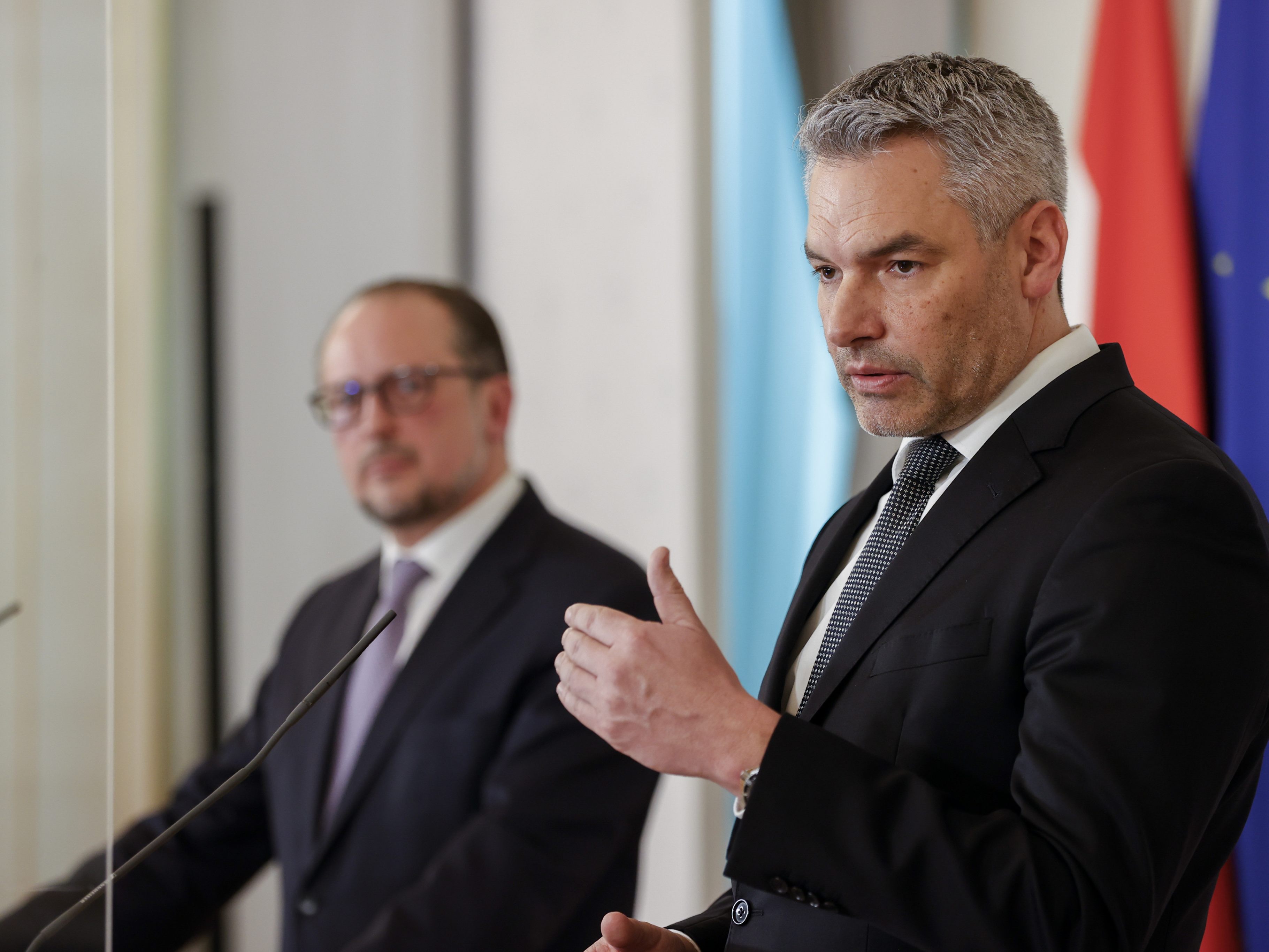 Nehammer trifft Putin: Schallenberg verteidigt Moskau-Reise Nehammer trifft Putin: Schallenberg verteidigt Moskau-Reise