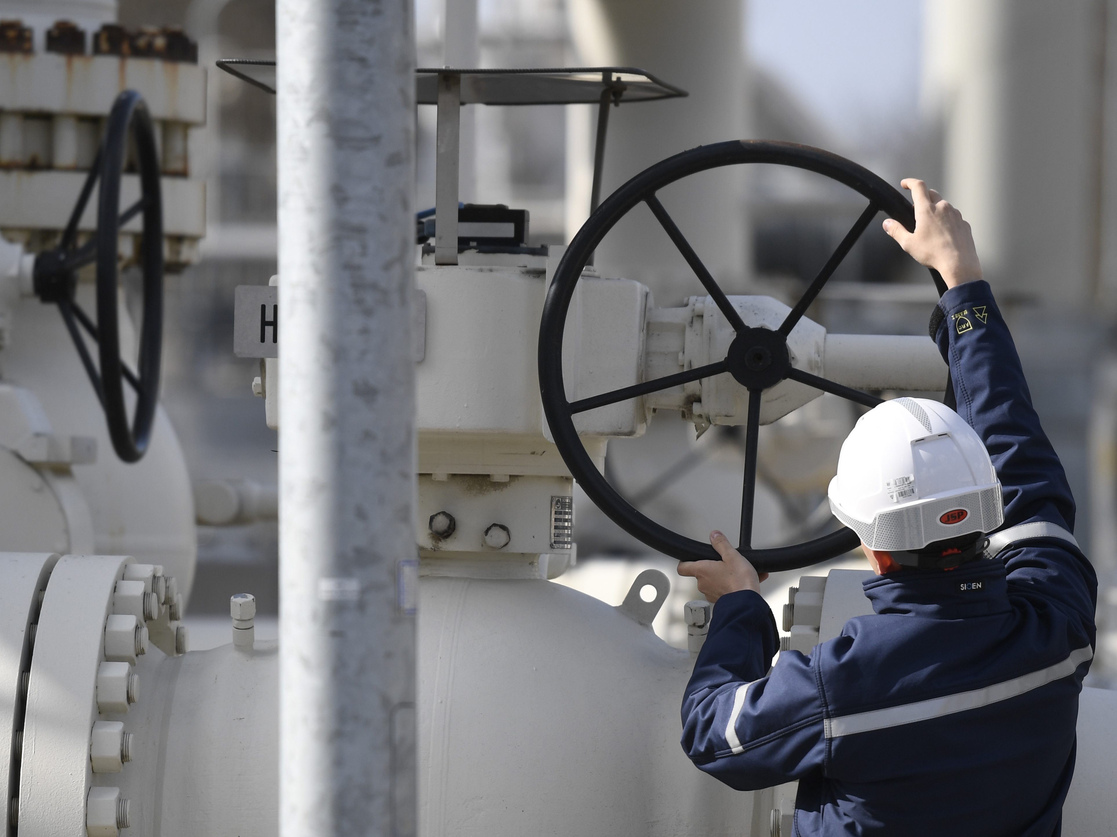 Gazprom setzt am Mittwoch auch noch Gasexporte nach Bulgarien aus Gazprom setzt am Mittwoch auch noch Gasexporte nach Bulgarien aus