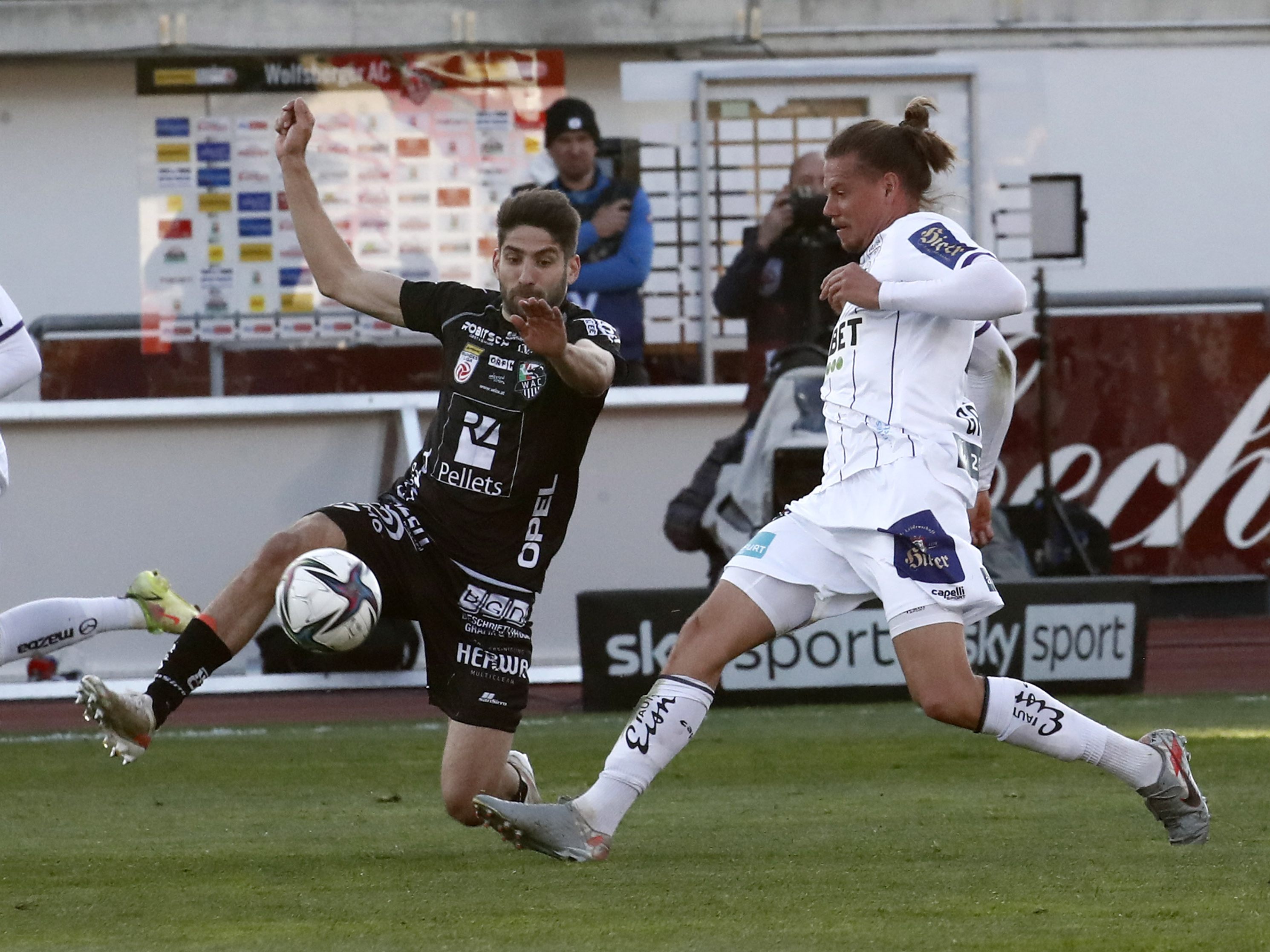 LIVE-Ticker zum Spiel Austria Klagenfurt gegen WAC ab 14.30 Uhr. LIVE-Ticker zum Spiel Austria Klagenfurt gegen WAC ab 14.30 Uhr.