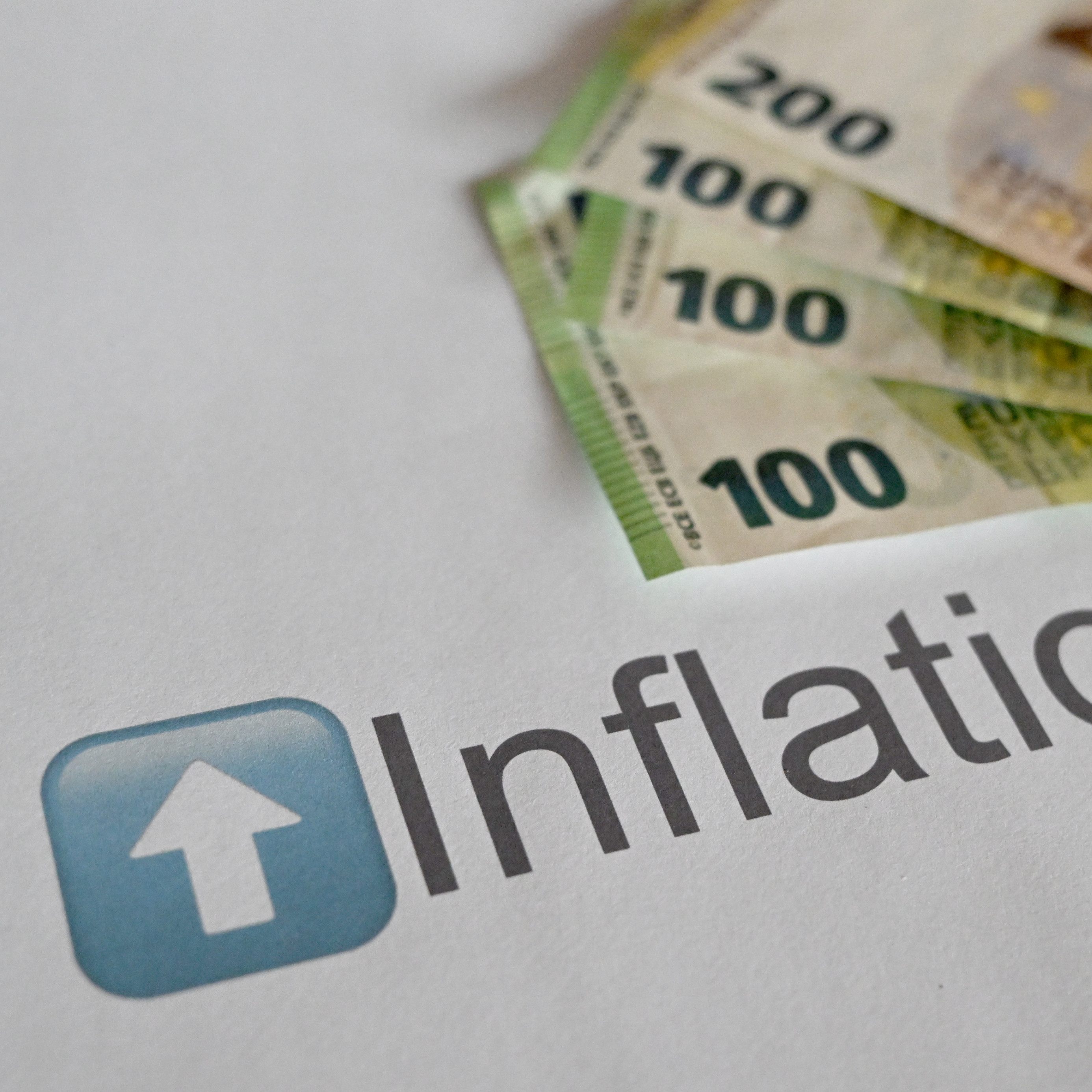 Die Inflation bleibt 2022 laut IWF länger hoch, als erwartet.