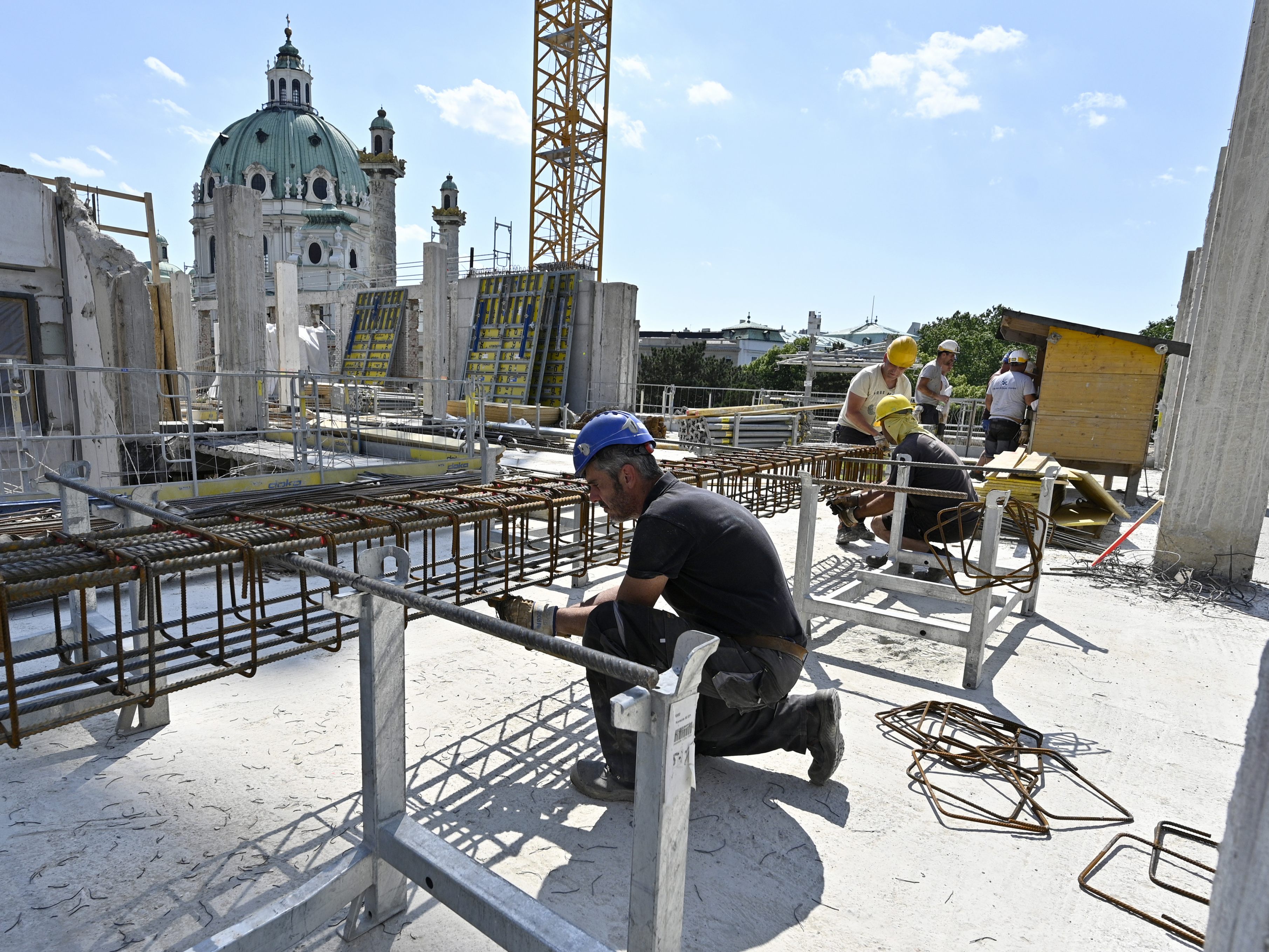 Die Baukosten sind in Österreich im März 2022 erneut stark gestiegen.