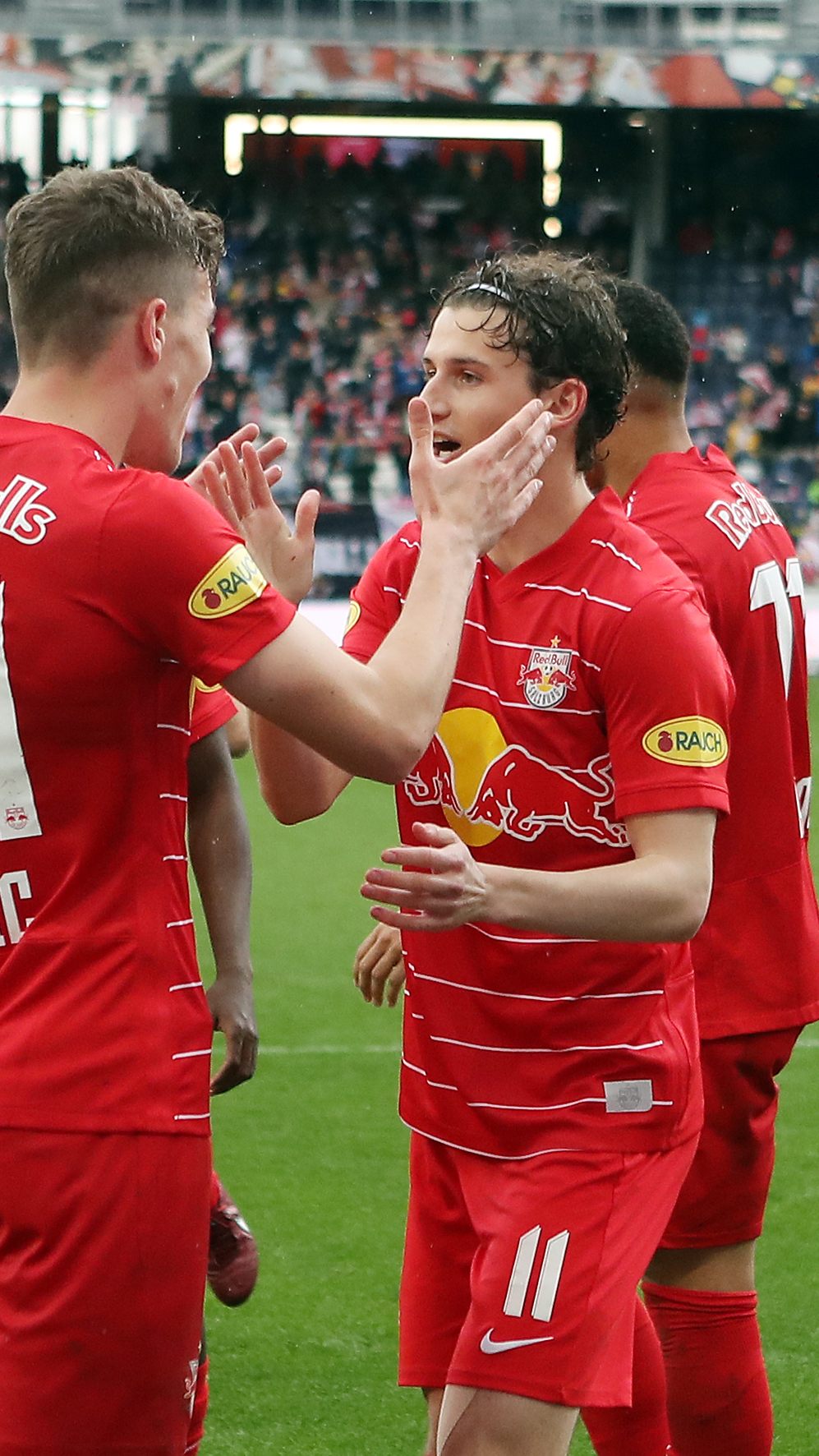 RB Salzburg hat in der Fußball-Bundesliga den Meistertitel errungen. Die Mozartstädter besiegten Austria Wien mit 5:0.