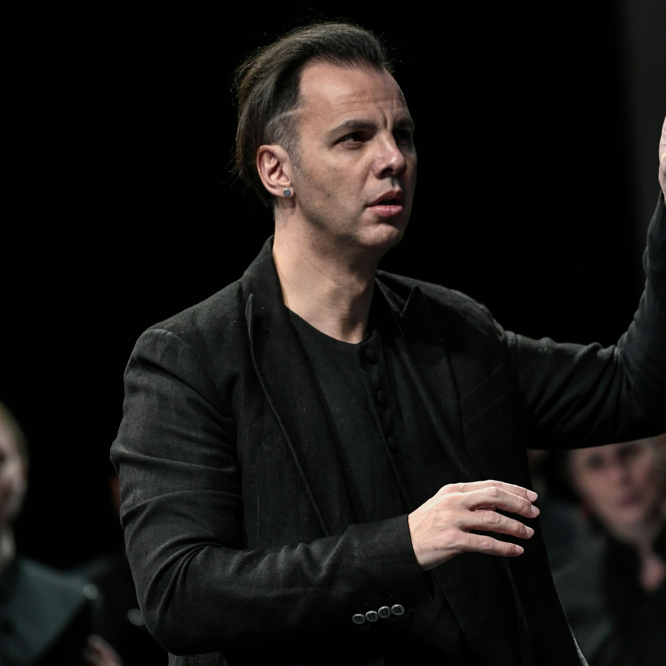 Der russische Stardirigent Teodor Currentzis gastiert in Wien.