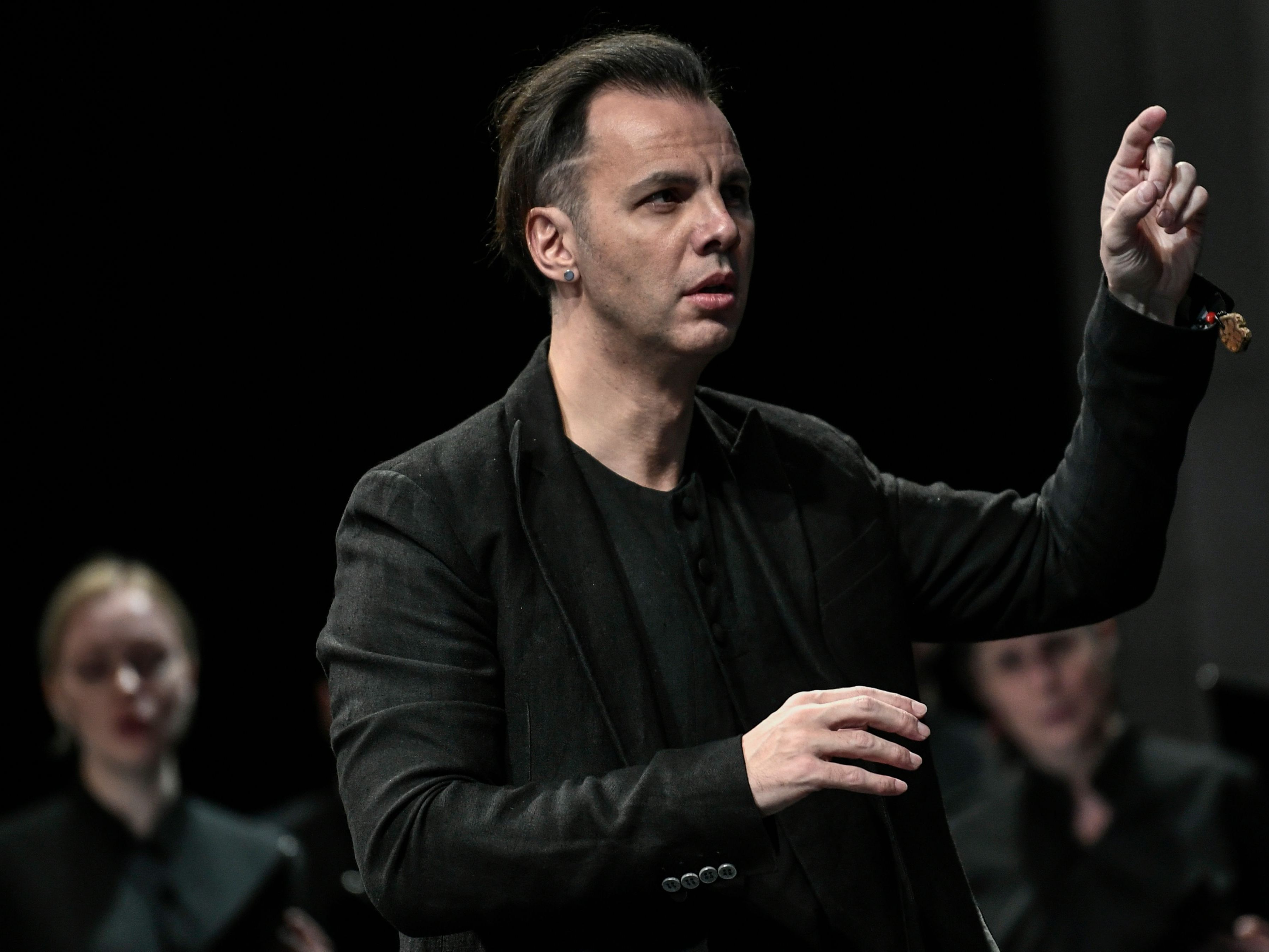 Der russische Stardirigent Teodor Currentzis gastiert in Wien. Der russische Stardirigent Teodor Currentzis gastiert in Wien.