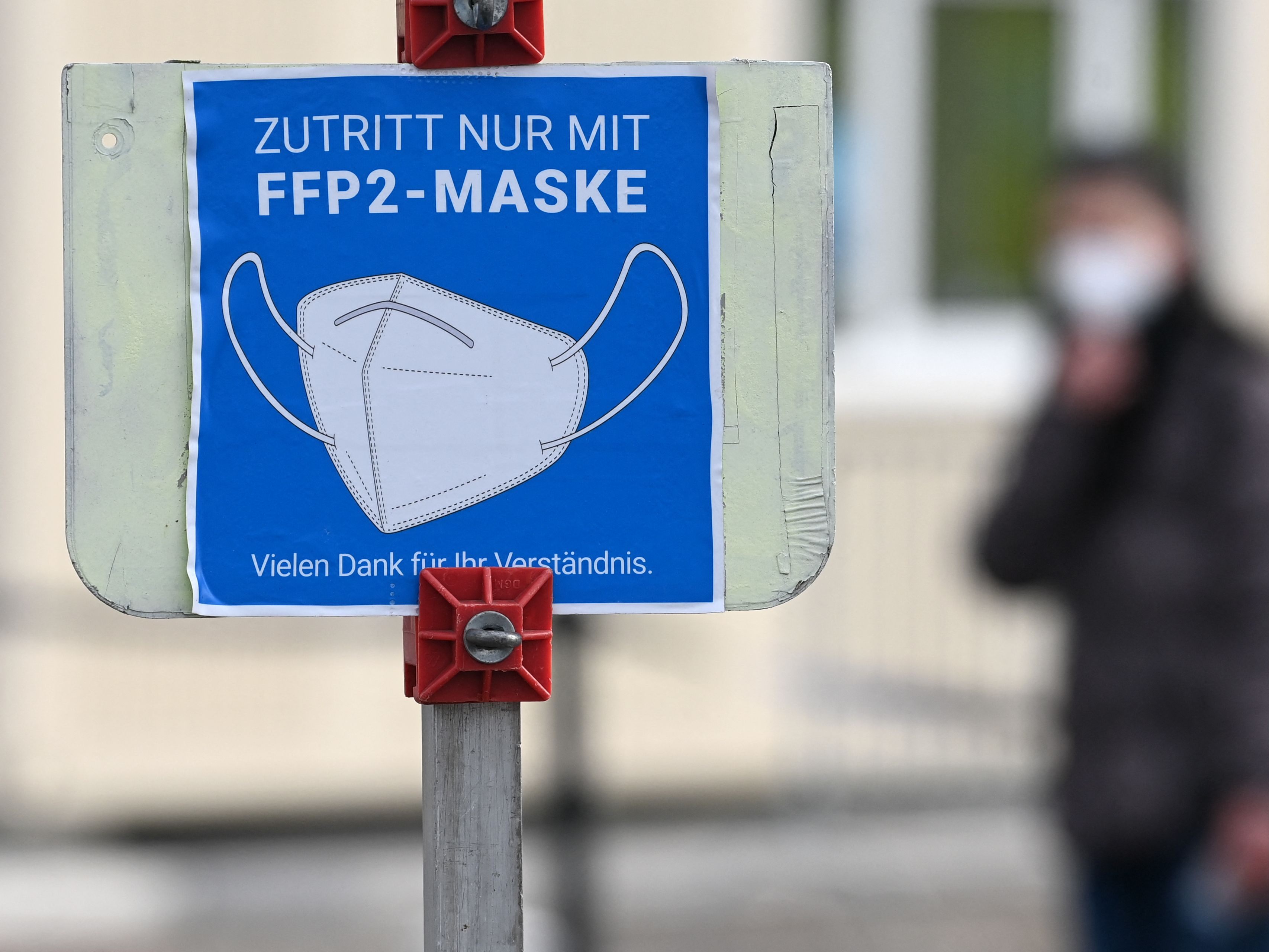 Ab 16. April gilt die FFP2-Maskenpflicht in Österreich nur mehr in wenigen Bereichen. Ab 16. April gilt die FFP2-Maskenpflicht in Österreich nur mehr in wenigen Bereichen.