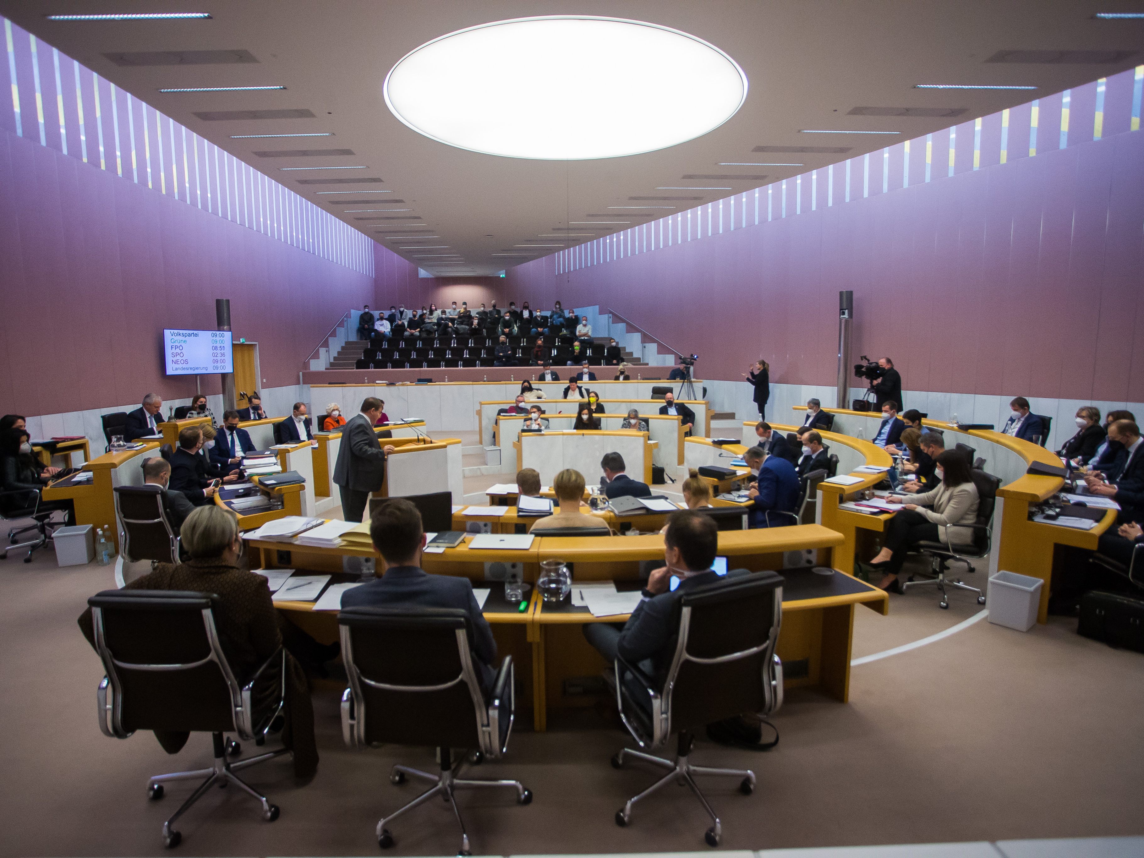 Opposition bringt Misstrauensantrag gegen Wallner ein Opposition bringt Misstrauensantrag gegen Wallner ein