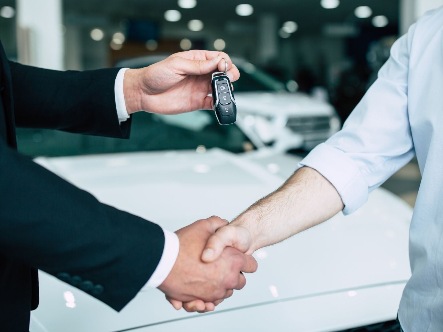 Auto kaufen oder leasen? Auto kaufen oder leasen?