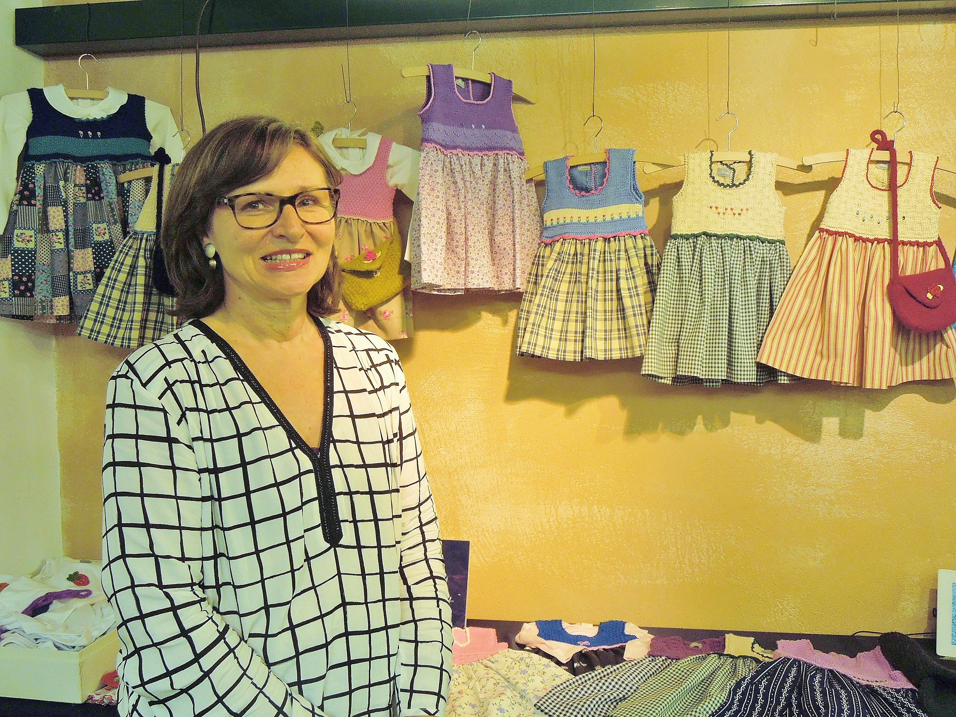 Auch Doris Hagen ist mit ihren wunderschönen Handarbeiten auf dem Frühlingsmarkt im Freudenhaus vertreten. Auch Doris Hagen ist mit ihren wunderschönen Handarbeiten auf dem Frühlingsmarkt im Freudenhaus vertreten.